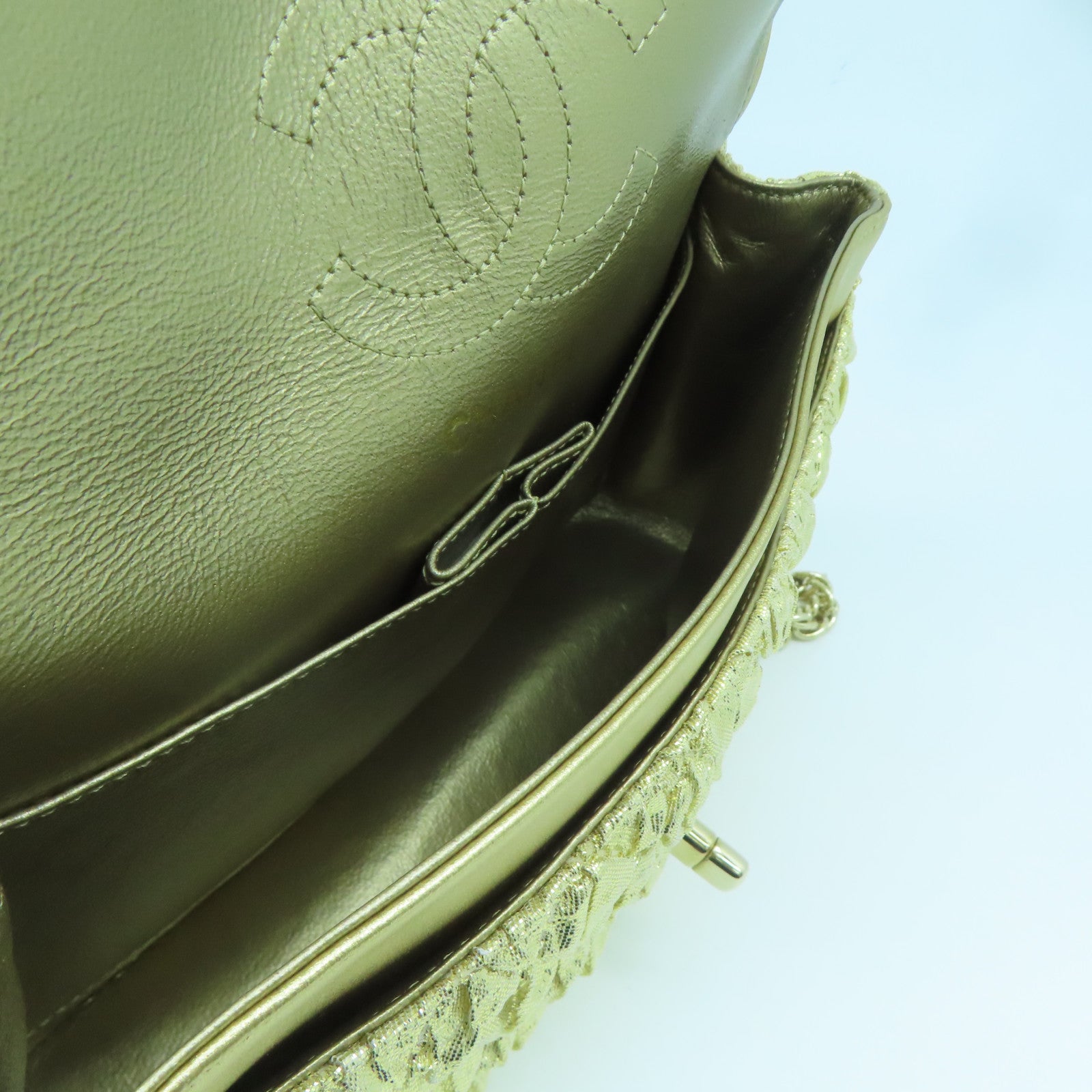 CHANEL 【清倉大減價】菱格帆布Classic 23cm金扣鏈帶肩背袋金色