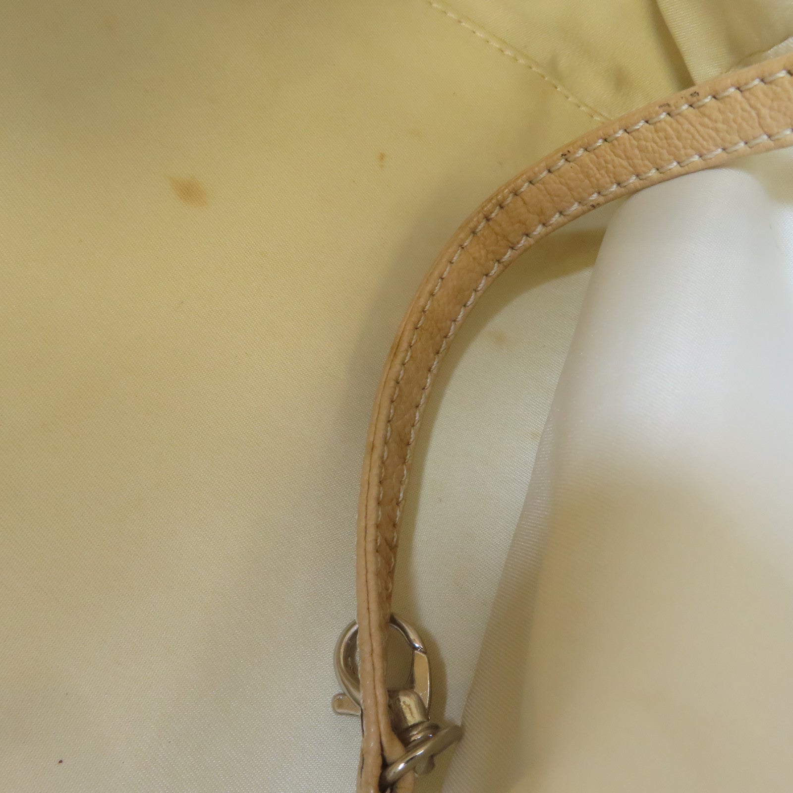 CHANEL 塗層帆布Tote Bag銀扣肩背袋金色