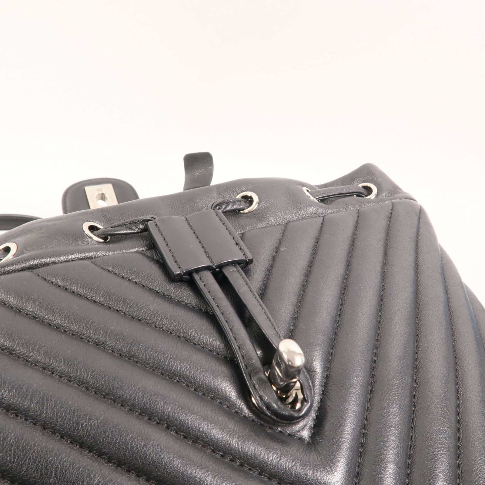 CHANEL 羊皮皮革Urban Spirit Backpack背包