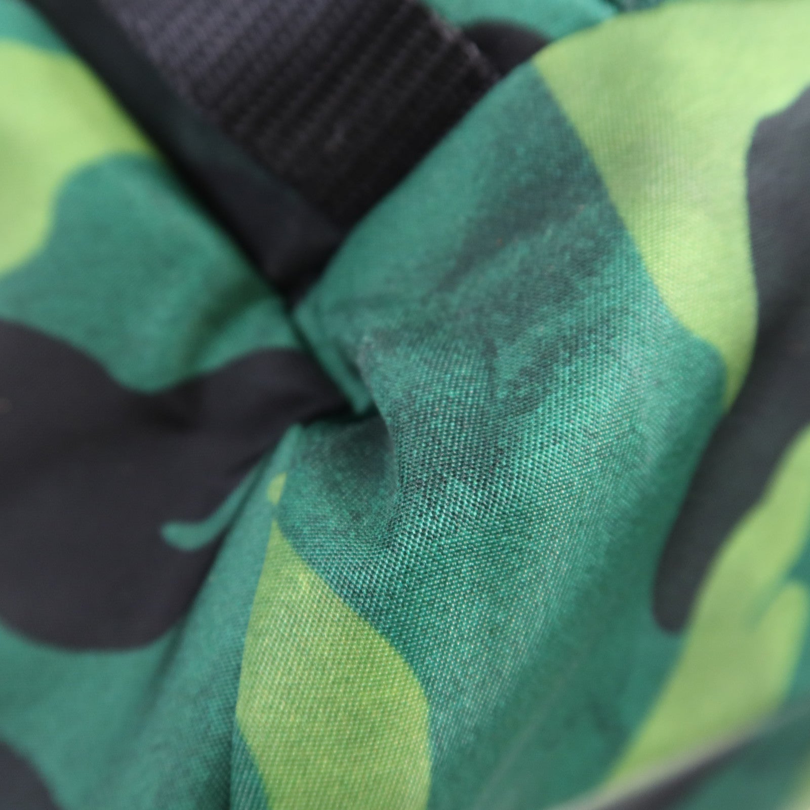 PRADA 尼龍Rucksack銀扣背包