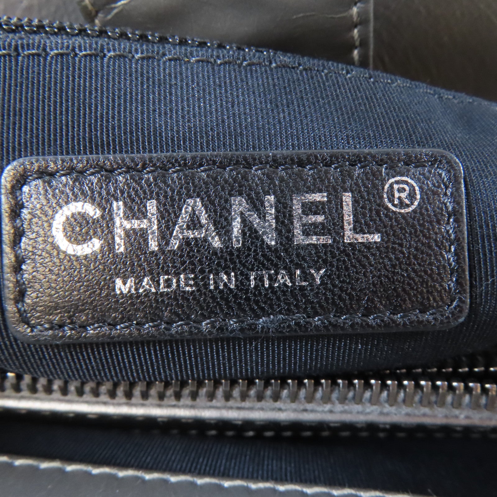 CHANEL 【激減優惠】菱格牛皮皮革Chain Shoulder Bag黑扣鏈帶肩背袋銀色