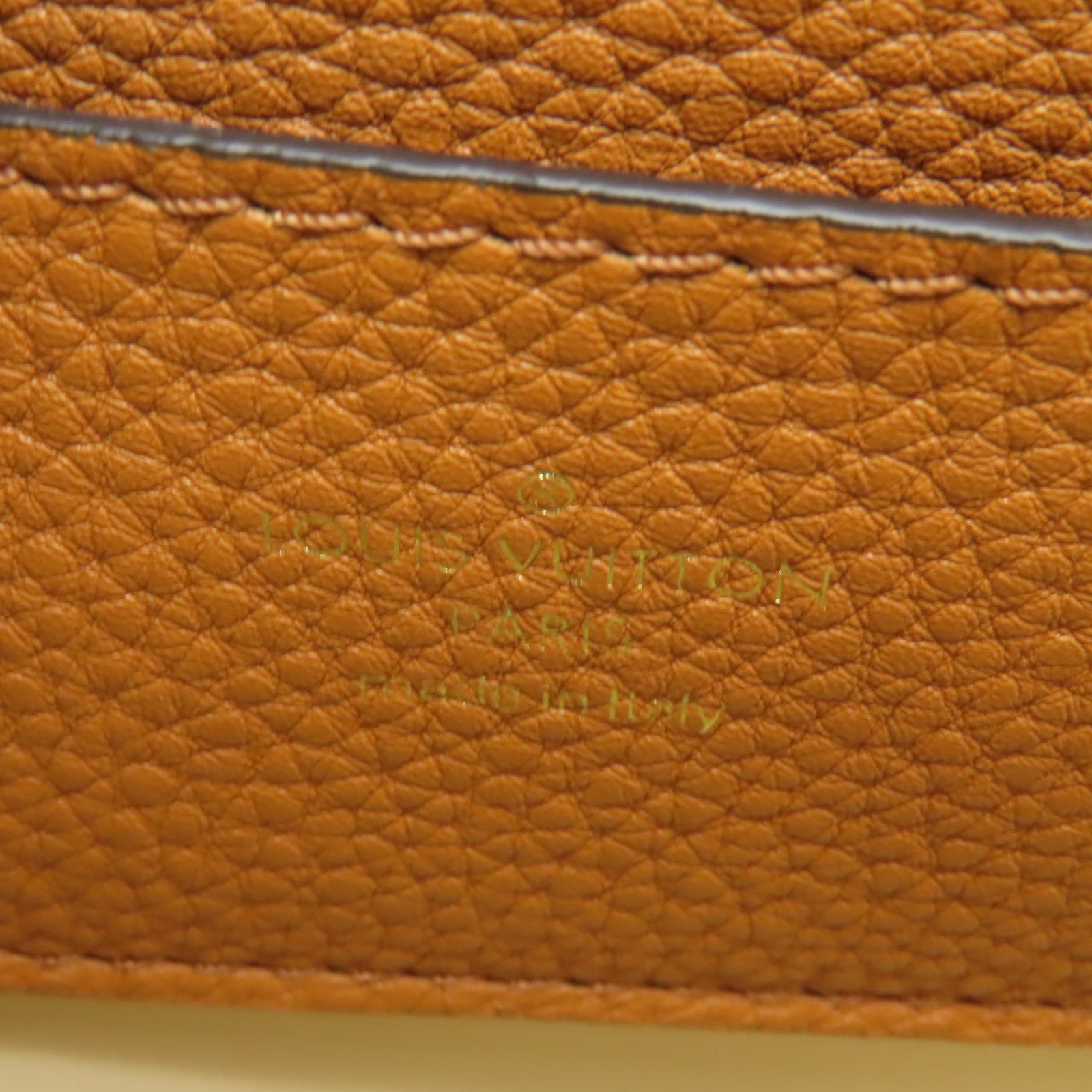 LOUIS VUITTON 【清倉大減價】粒面小牛皮Pont 9 Soft MM金扣肩背袋啡色