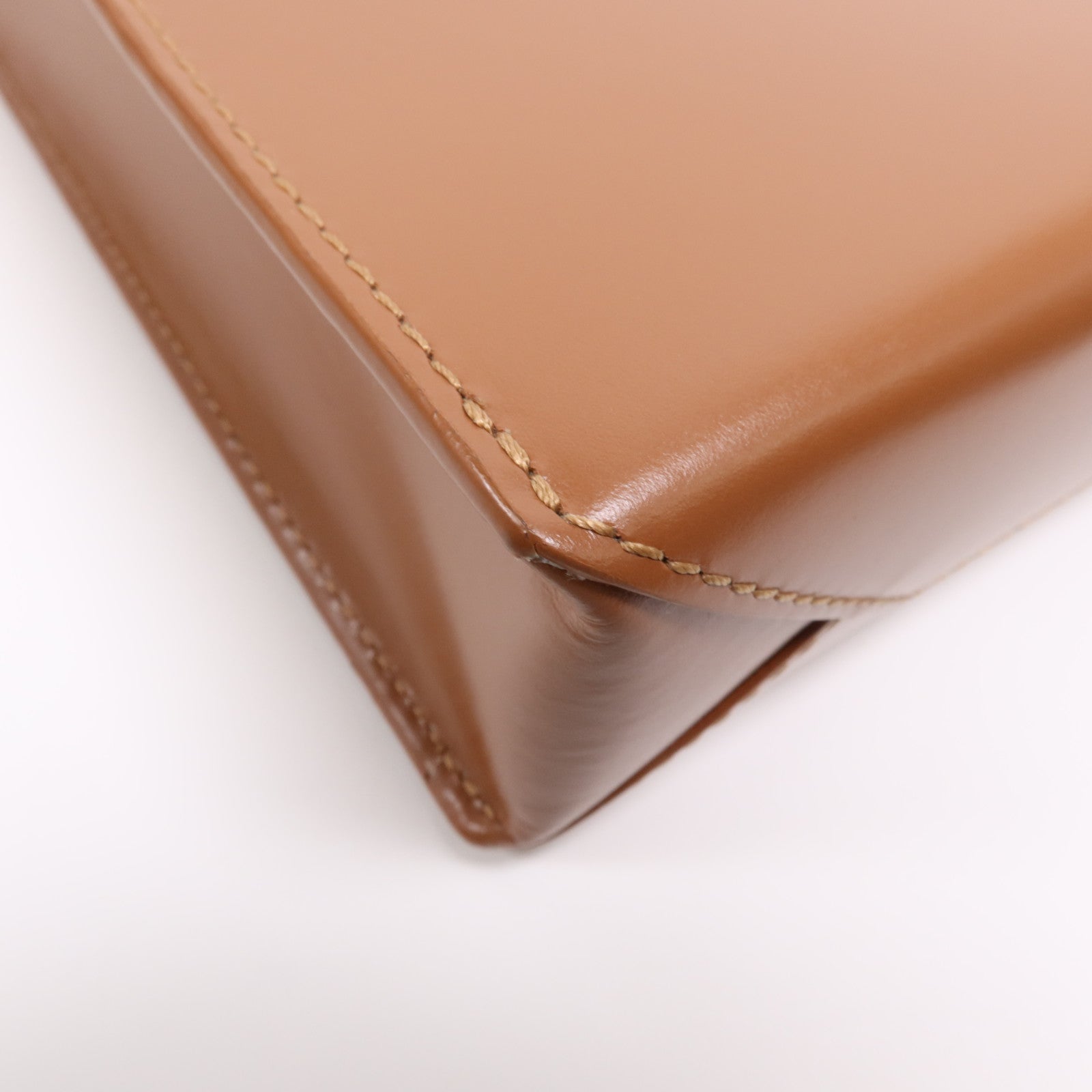 LOEWE 牛皮皮革Standard A5 Tote金扣手挽肩背兩用袋