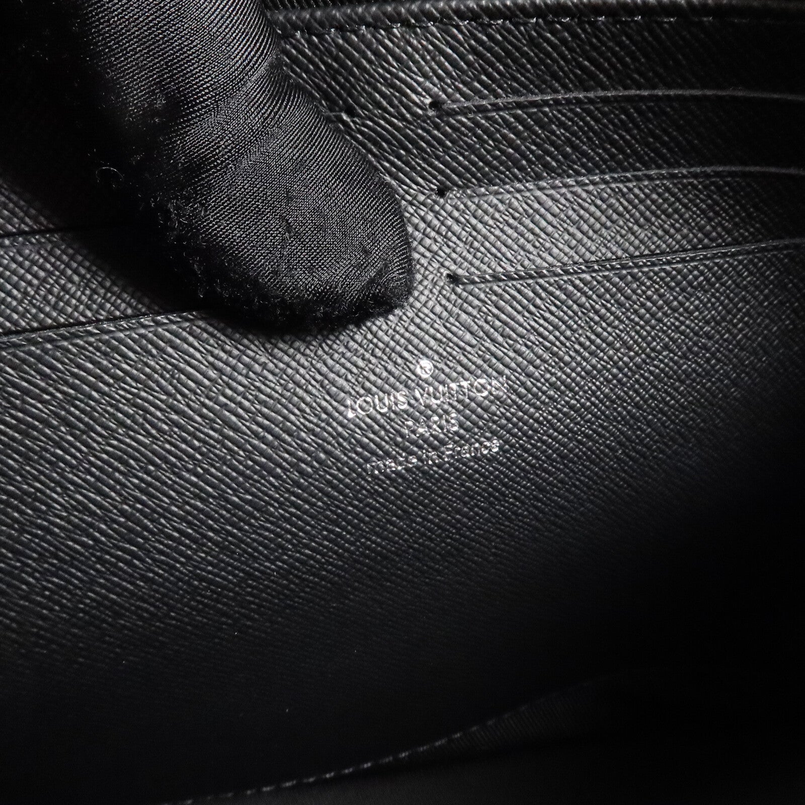 LOUIS VUITTON Monogram Eclipse Pochette Voyage MM銀扣手拿包
