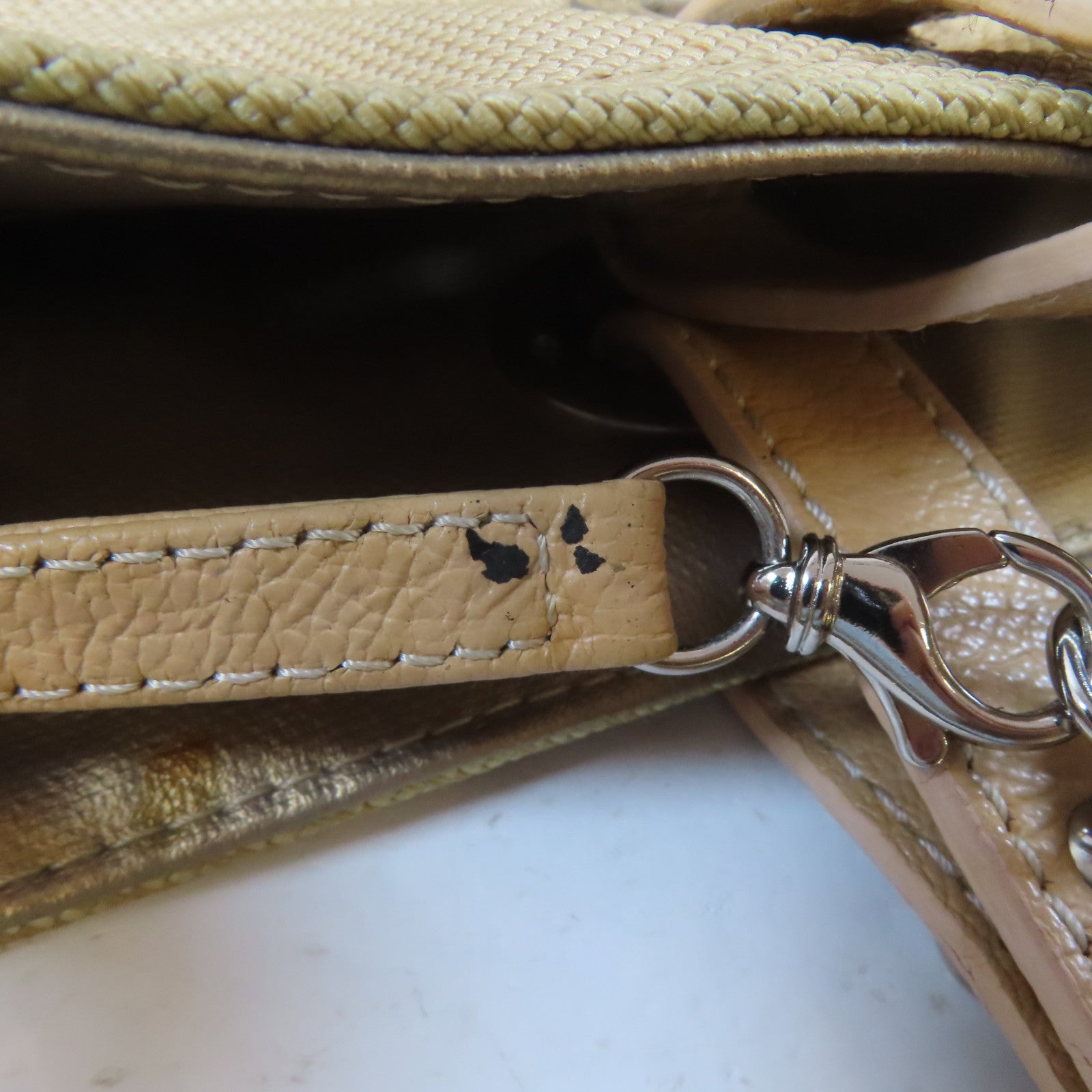CHANEL 塗層帆布Tote Bag銀扣肩背袋金色
