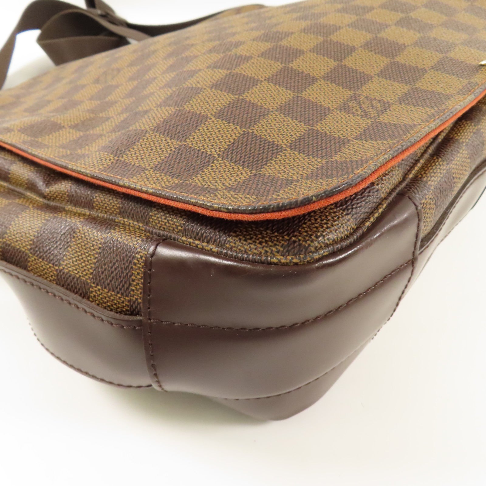 LOUIS VUITTON Damier Bastille金扣肩背袋