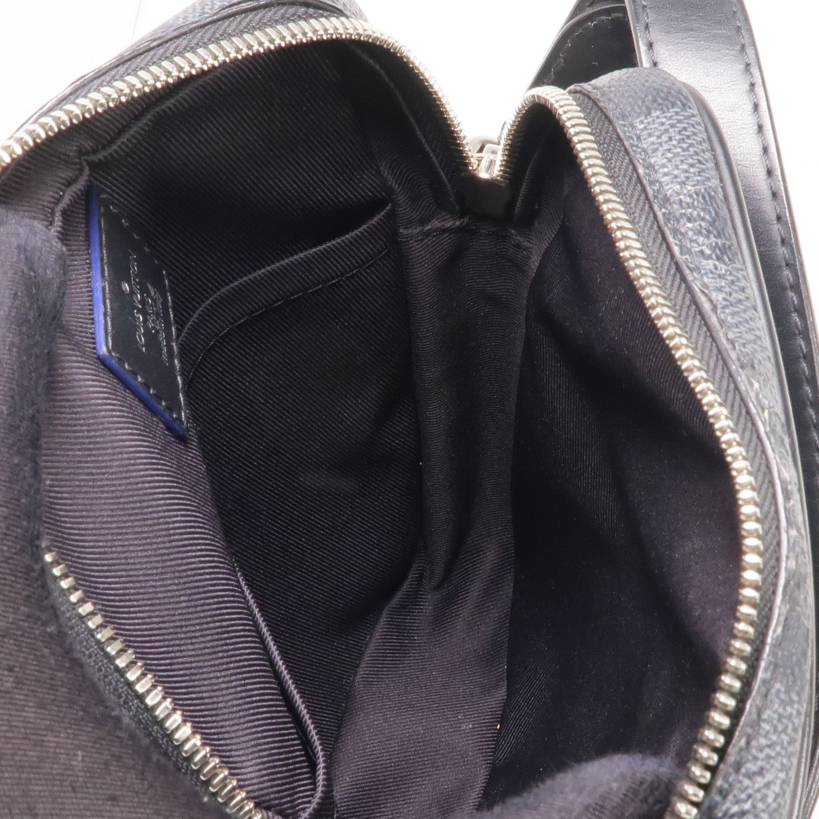 LOUIS VUITTON Damier Graphite Danube Slim PM銀扣肩背袋