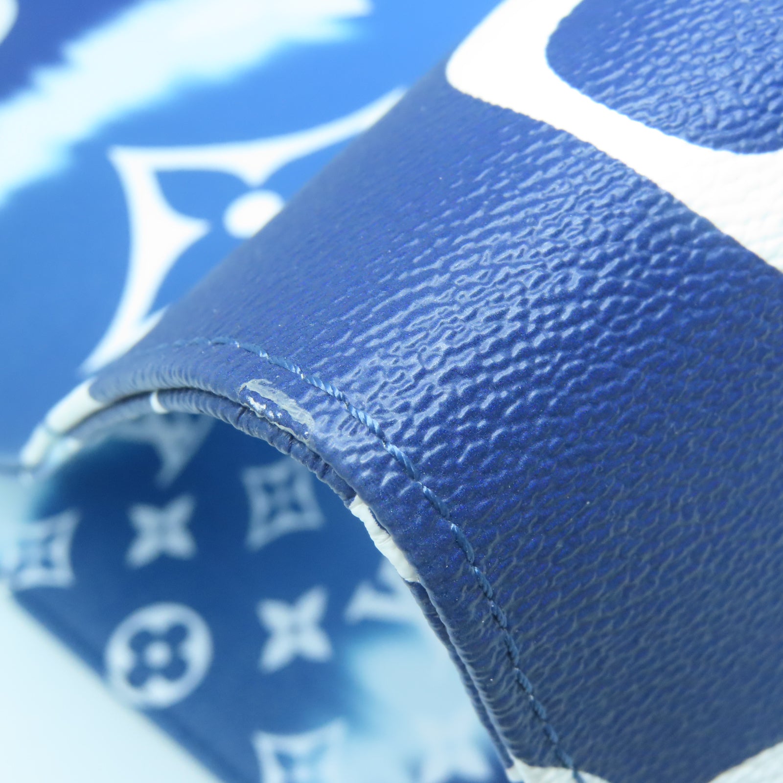 LOUIS VUITTON 【激減優惠】Escale On The Go GM銀扣手挽袋藍色