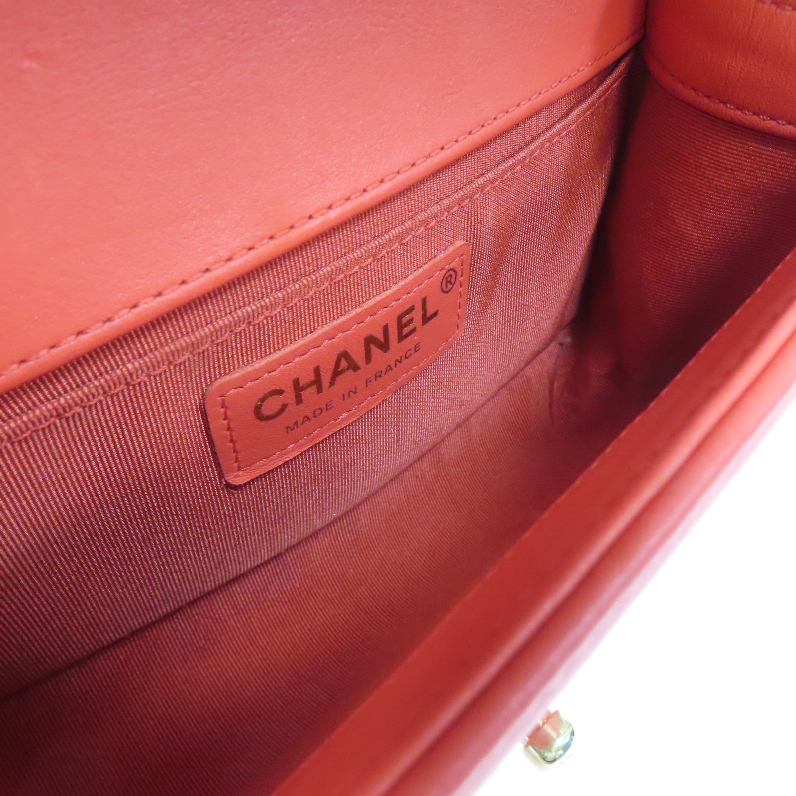CHANEL **【激減優惠】斜紋軟呢/牛皮皮革金扣Boy 20鏈帶肩背袋紅色