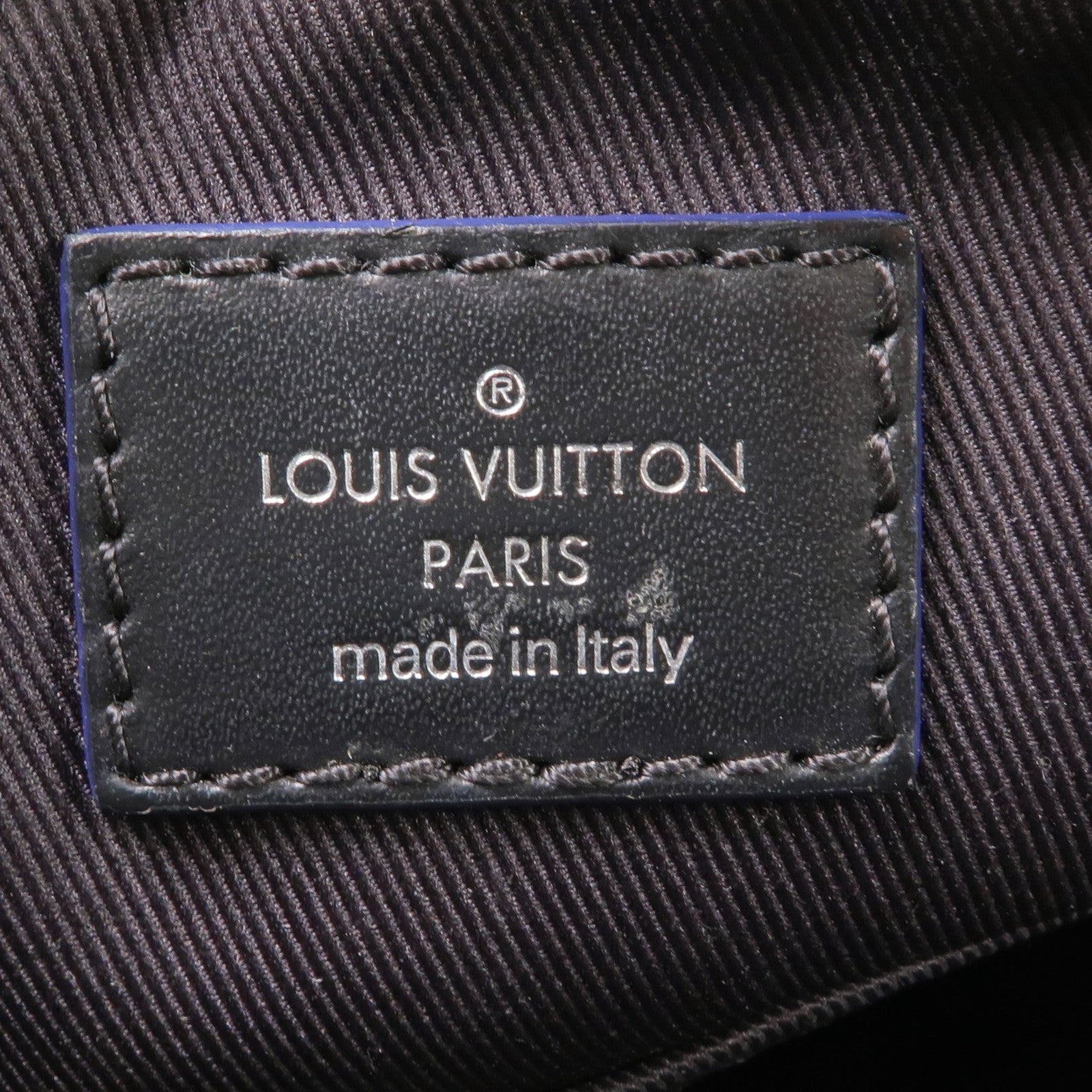 LOUIS VUITTON Damier Graphite Danube Slim PM銀扣肩背袋