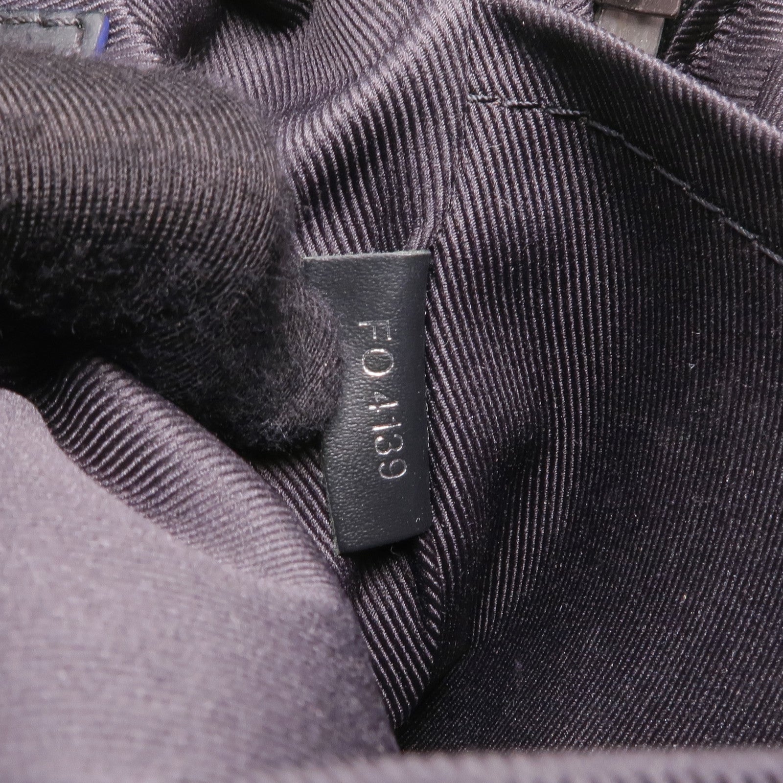 LOUIS VUITTON Damier Graphite Danube Slim PM銀扣肩背袋