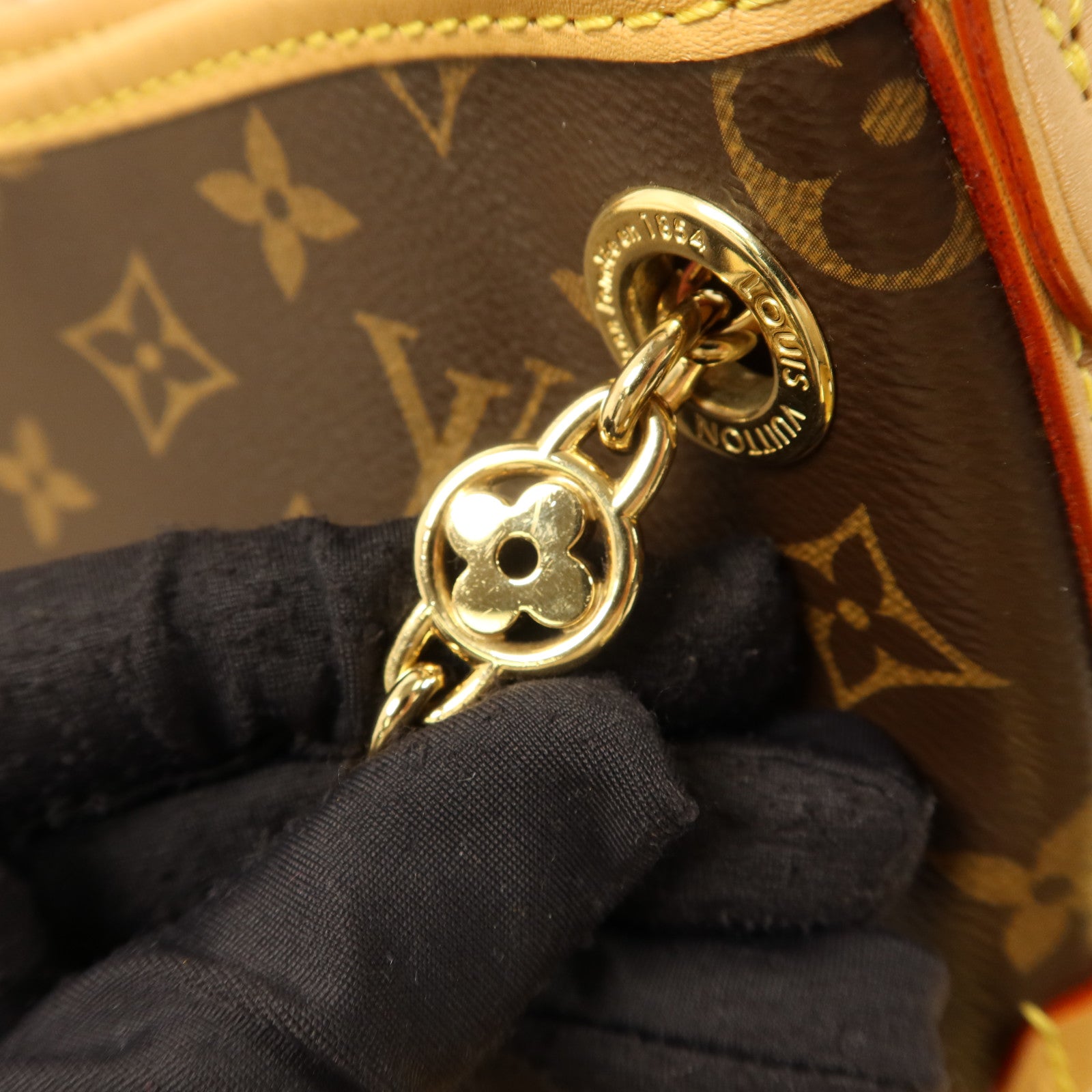 LOUIS VUITTON Monogram Carry All BB金扣鏈帶肩背袋