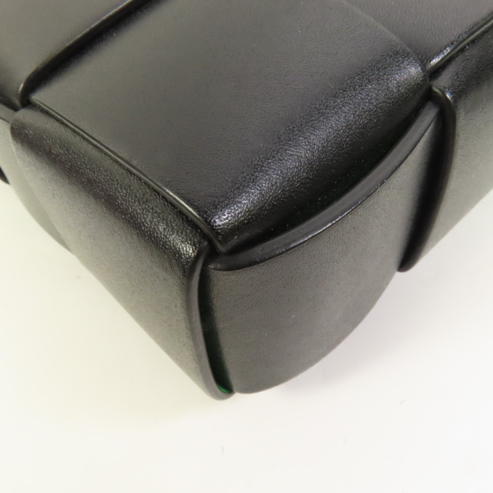 BOTTEGA VENETA 牛皮皮革Cassette Bag肩背袋
