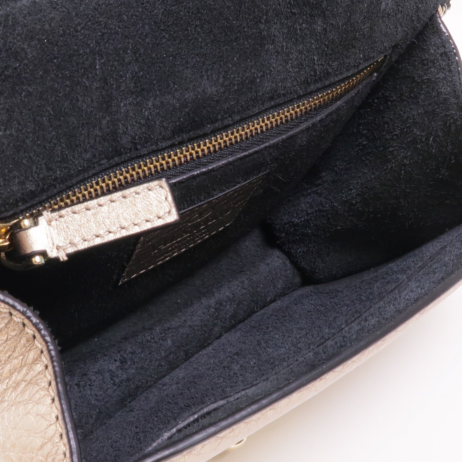 Valentino 牛皮皮革Chain Shoulder金扣鏈帶肩背袋