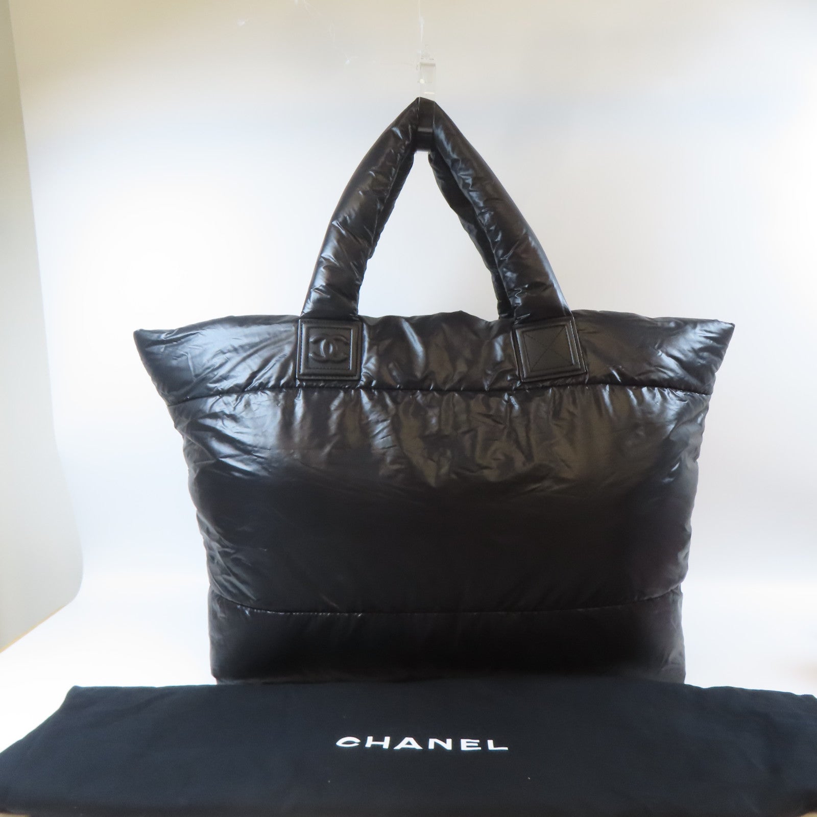 CHANEL 尼龍Cocoon Jumbo銀扣手挽袋黑色