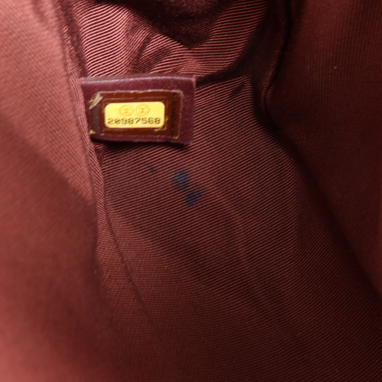 CHANEL 牛皮皮革Boy Chanel銀扣肩背袋