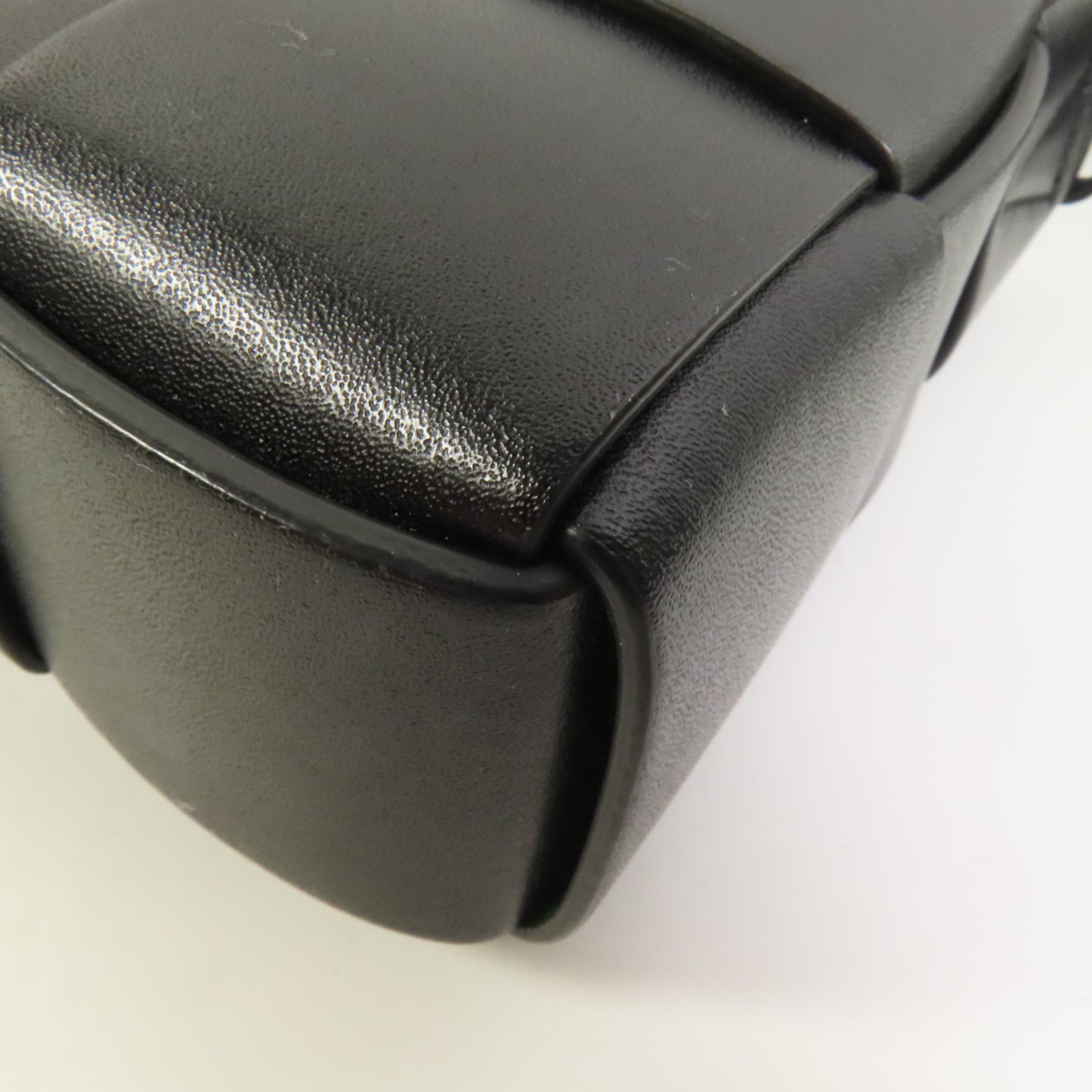BOTTEGA VENETA 牛皮皮革Cassette Bag肩背袋