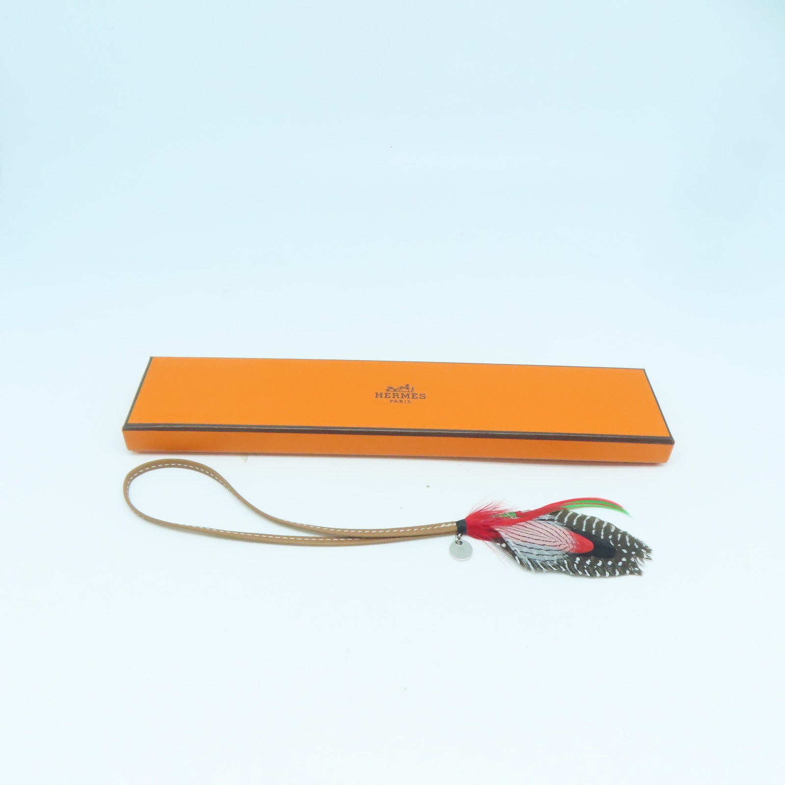 HERMES 皮革/羽毛HERMES Charm银扣挂饰红色/黑色/