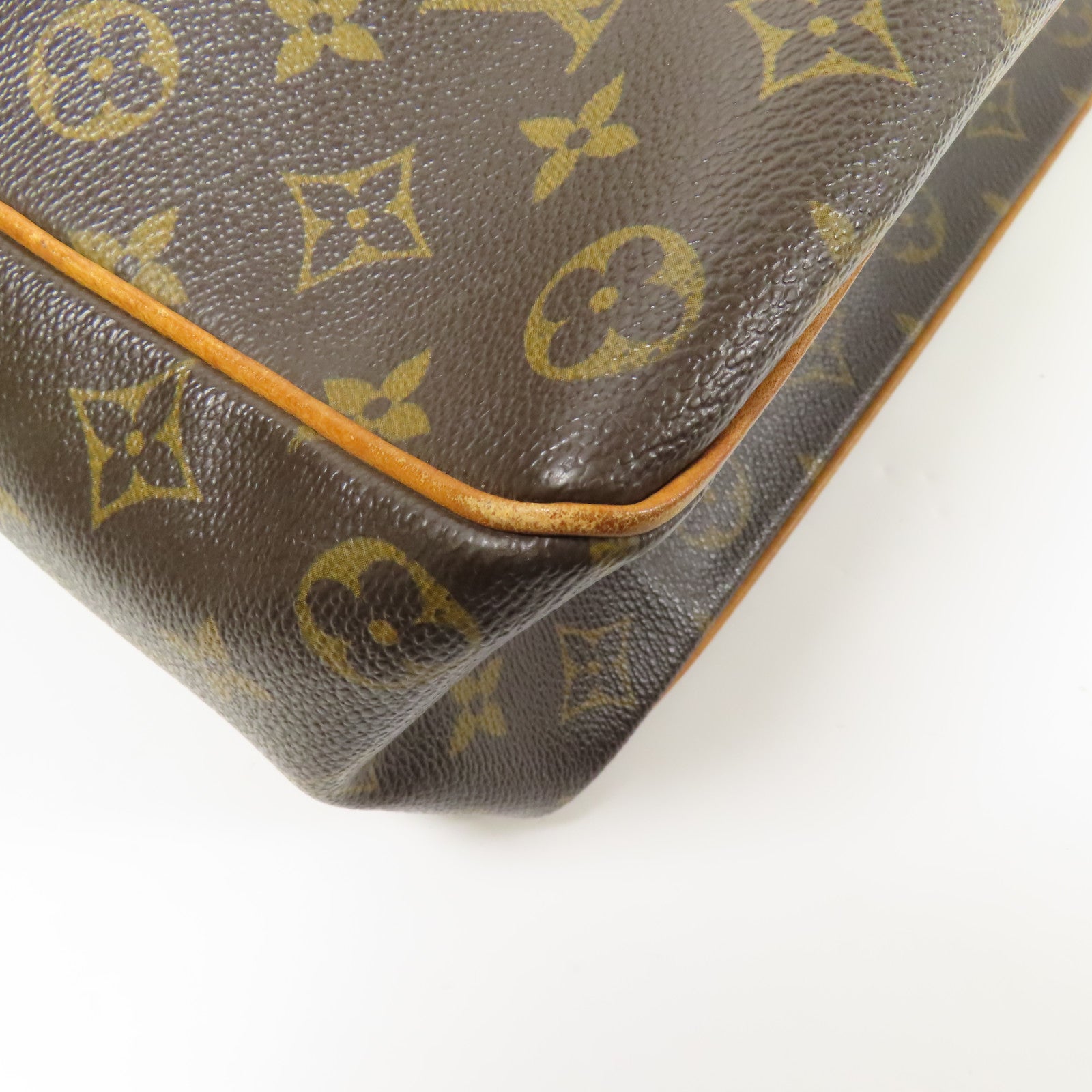 LOUIS VUITTON Monogram Multipli Cite金扣肩背袋