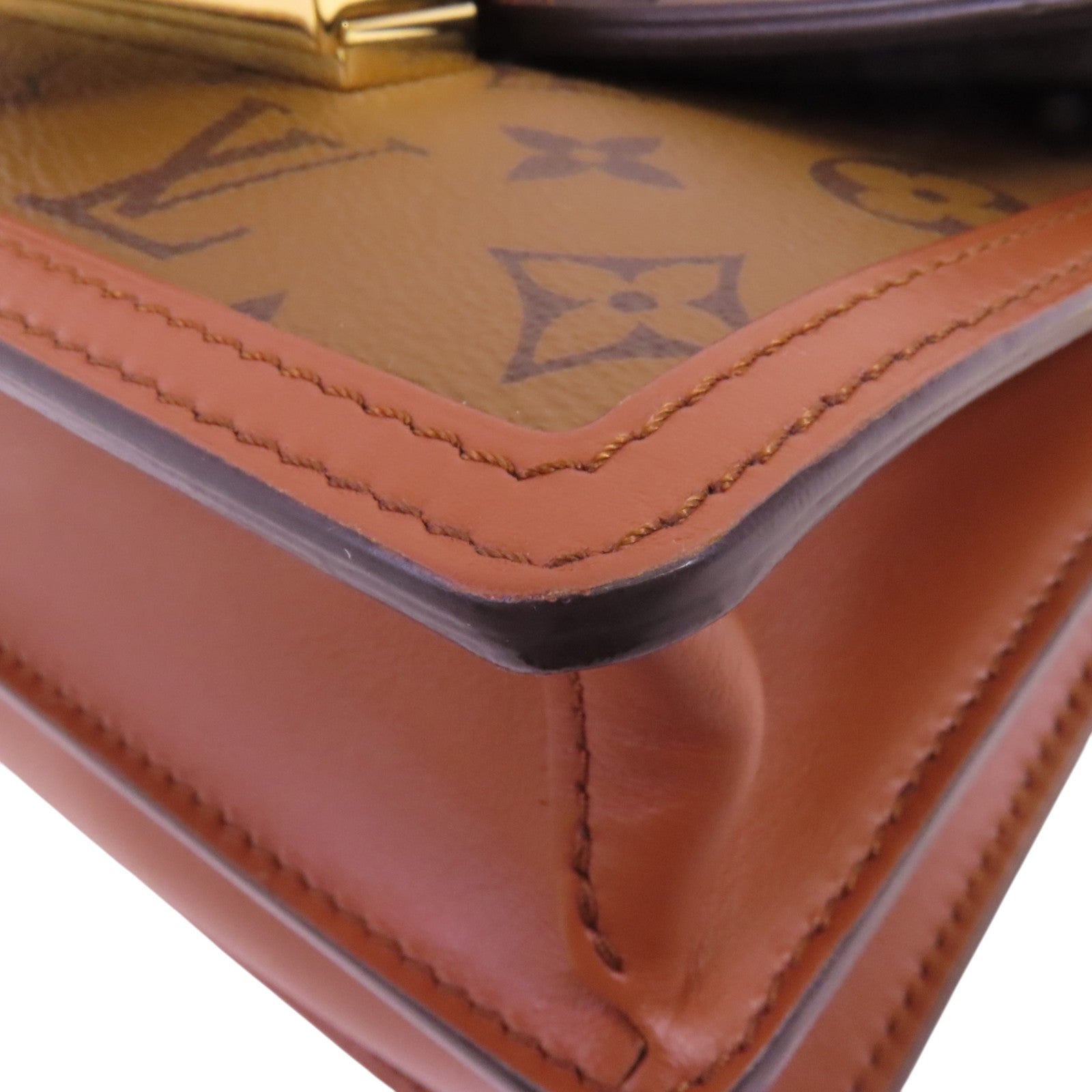 LOUIS VUITTON Monogram Reverse Mini Dauphine金扣肩背袋