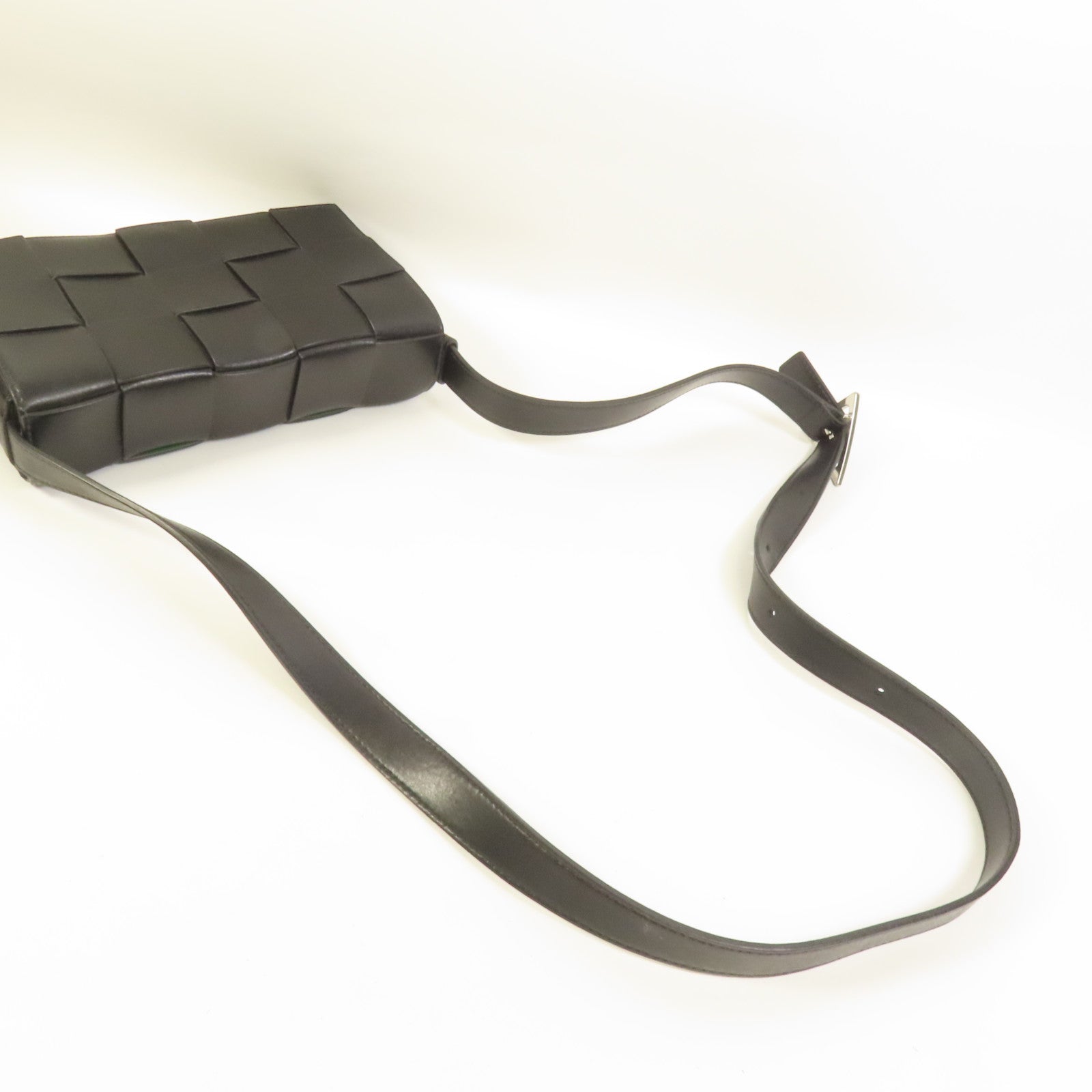 BOTTEGA VENETA 牛皮皮革Cassette Bag肩背袋