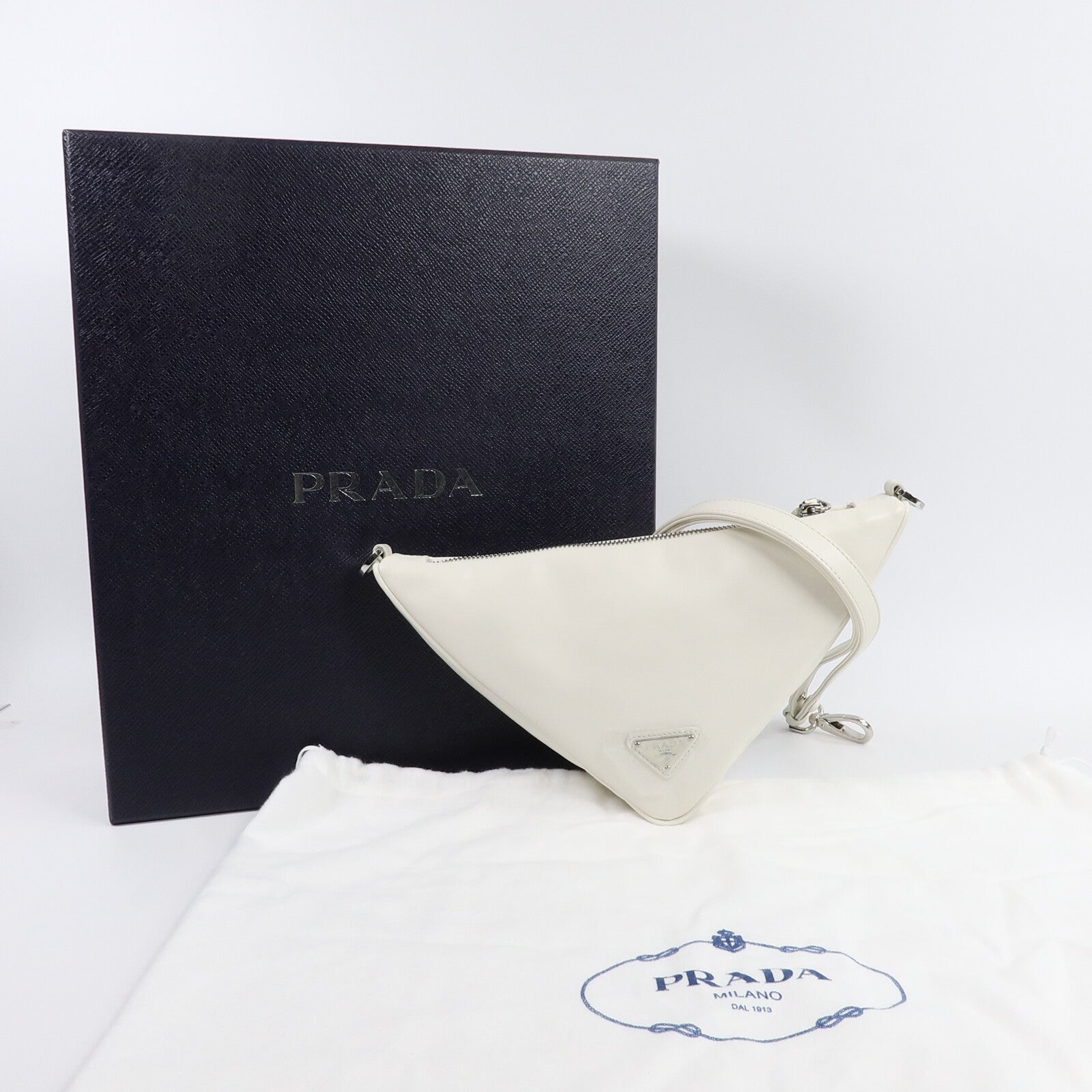 PRADA 牛皮皮革Triangle肩背袋