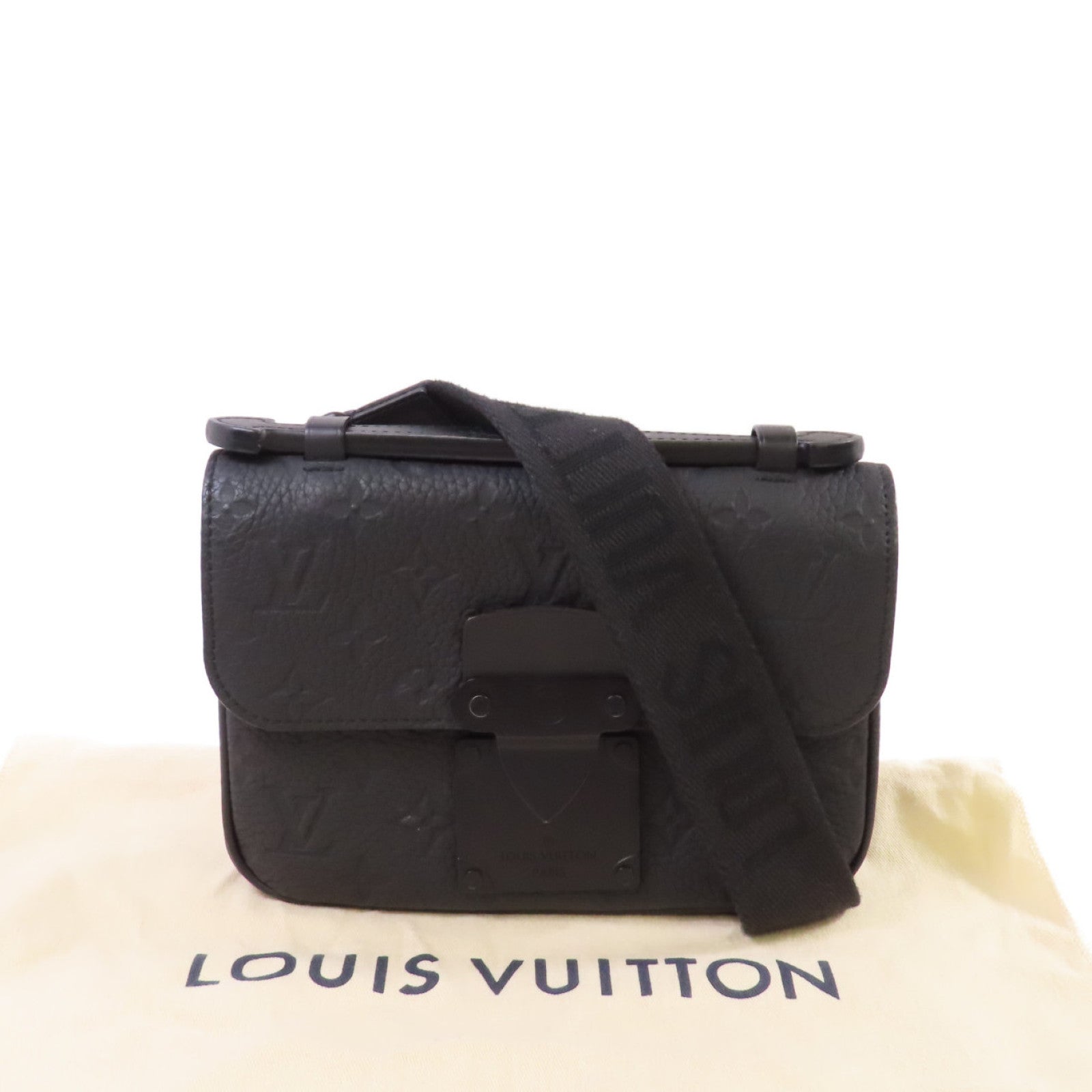 LOUIS VUITTON Monogram Taurillon S Lock Sling Bag肩背袋黑色
