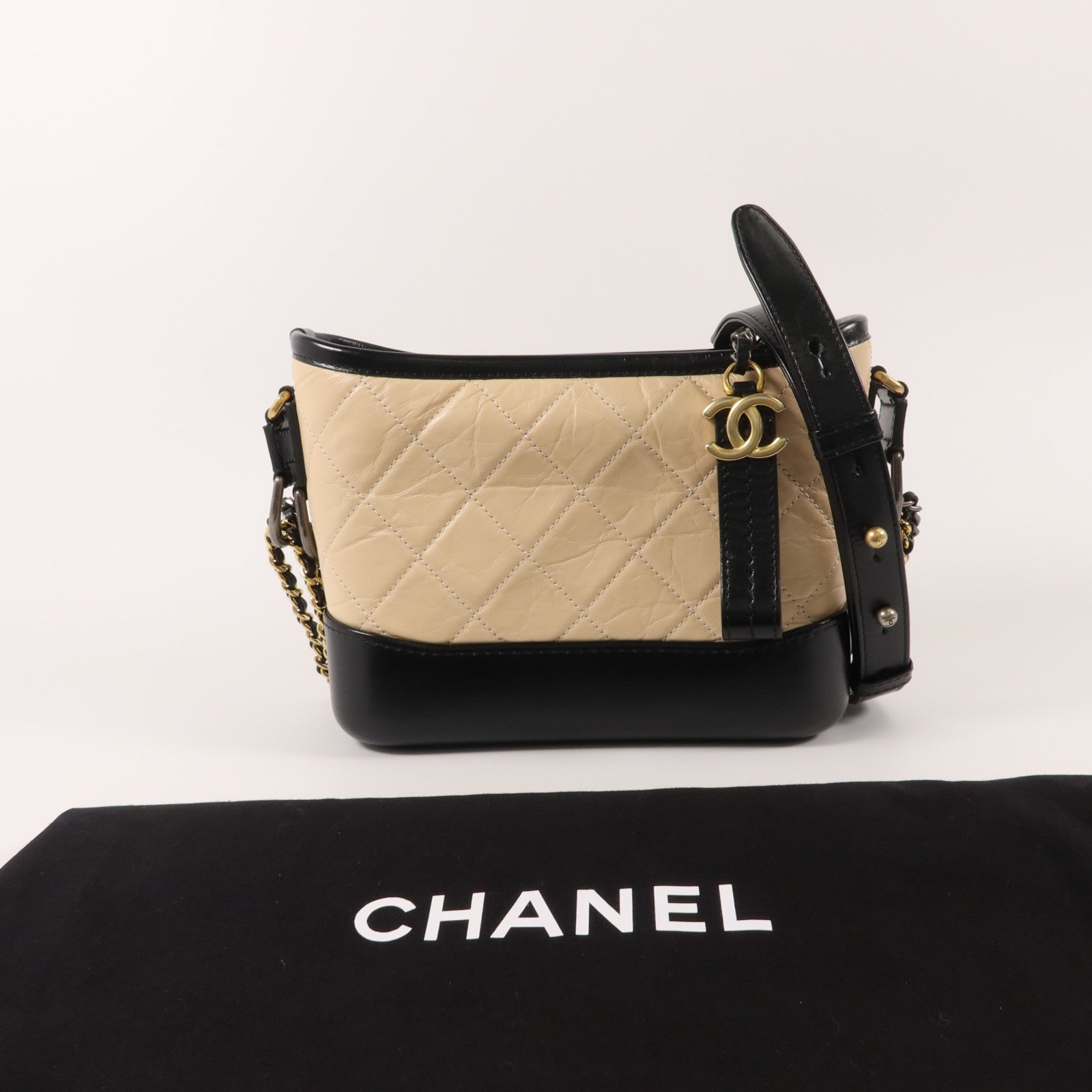 CHANEL 羊皮皮革Gabrielle Small鏈帶肩背袋