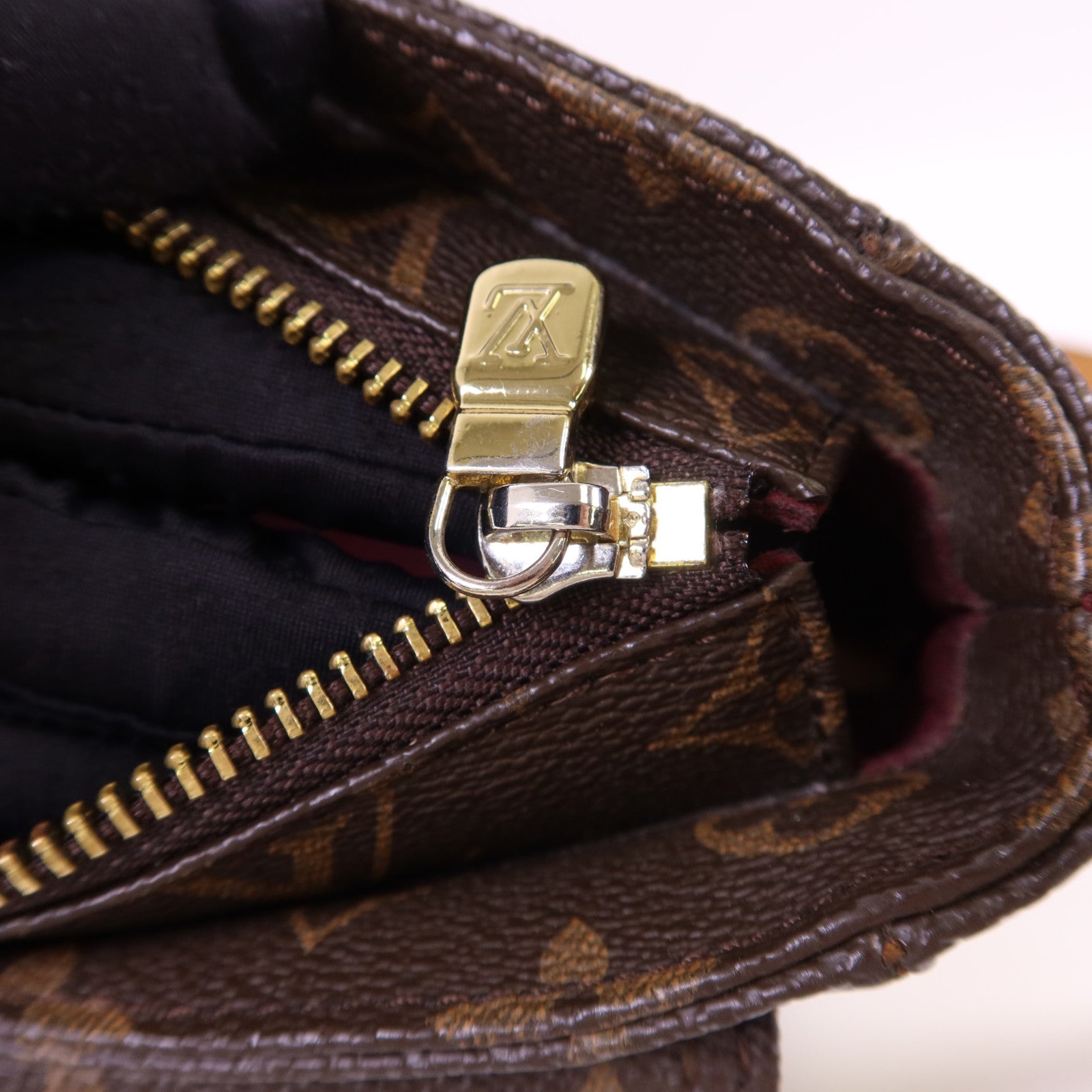 LOUIS VUITTON Monogram Vivacite PM金扣肩背袋