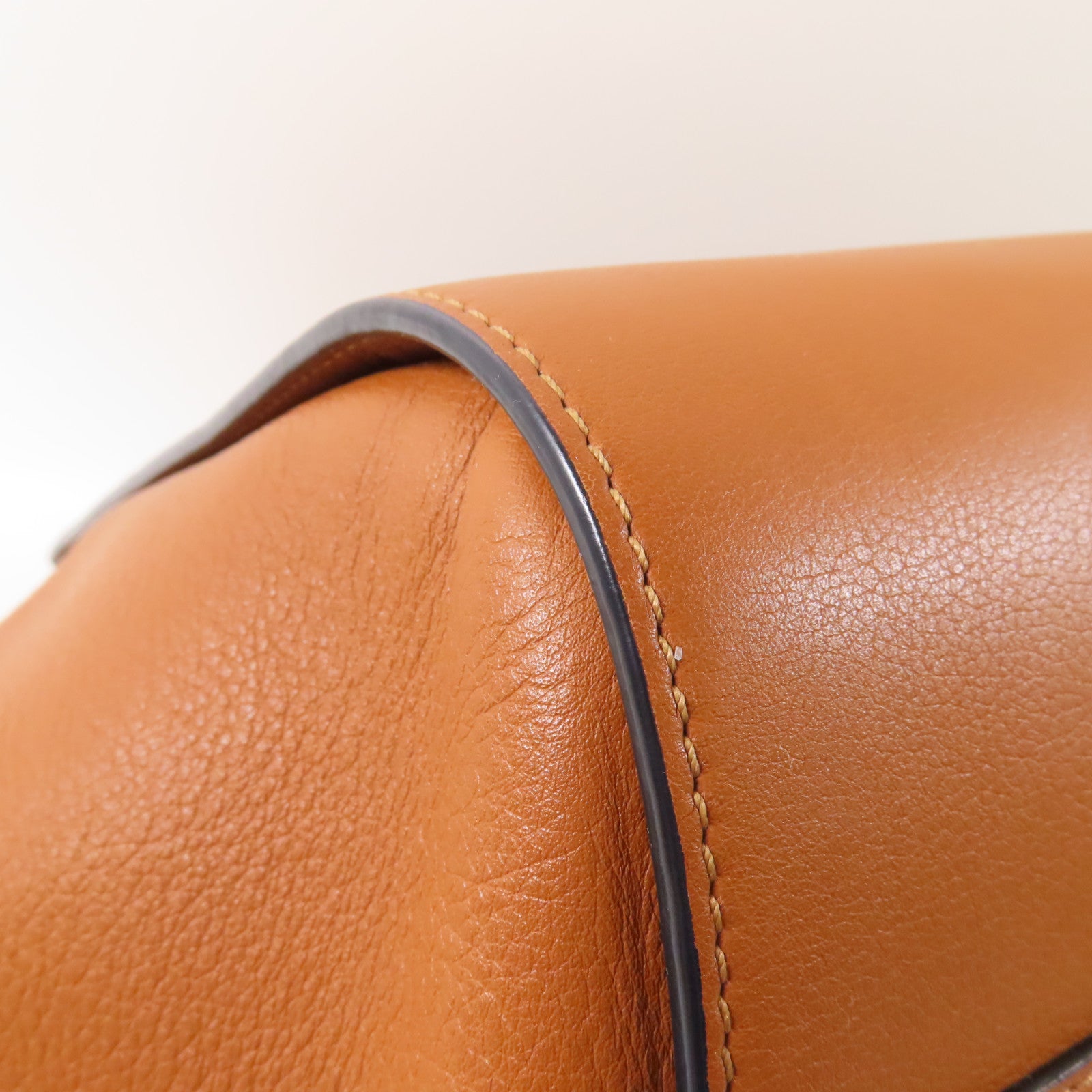 LOEWE 牛皮皮革Hammock銀扣手挽肩背兩用袋啡色
