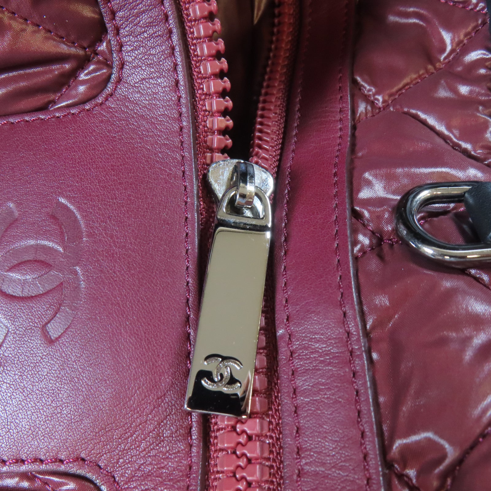 CHANEL 尼龍Cocoon Jumbo銀扣手挽袋黑色