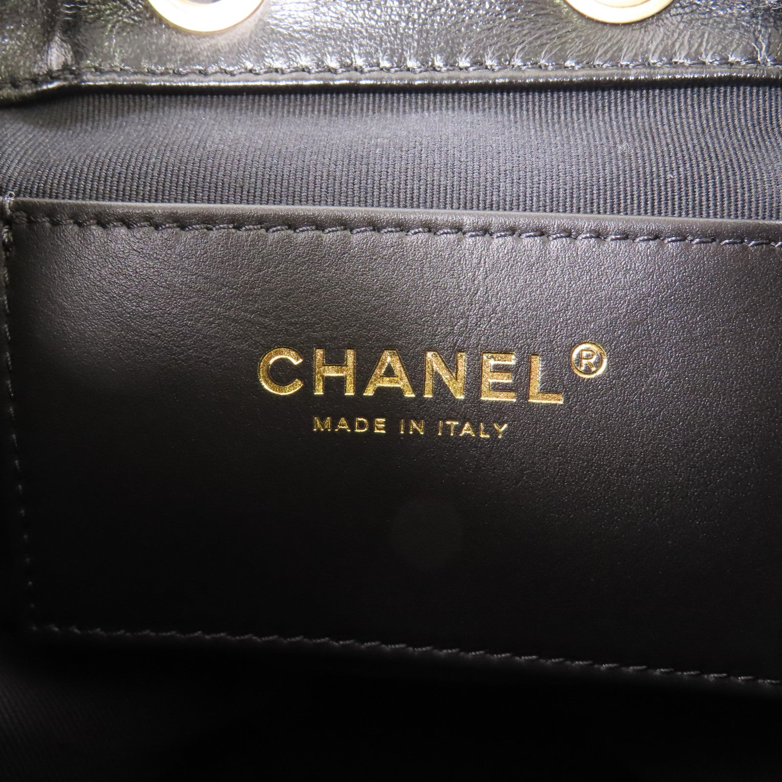 CHANEL 【激減優惠】牛皮皮革Backpack金扣背包