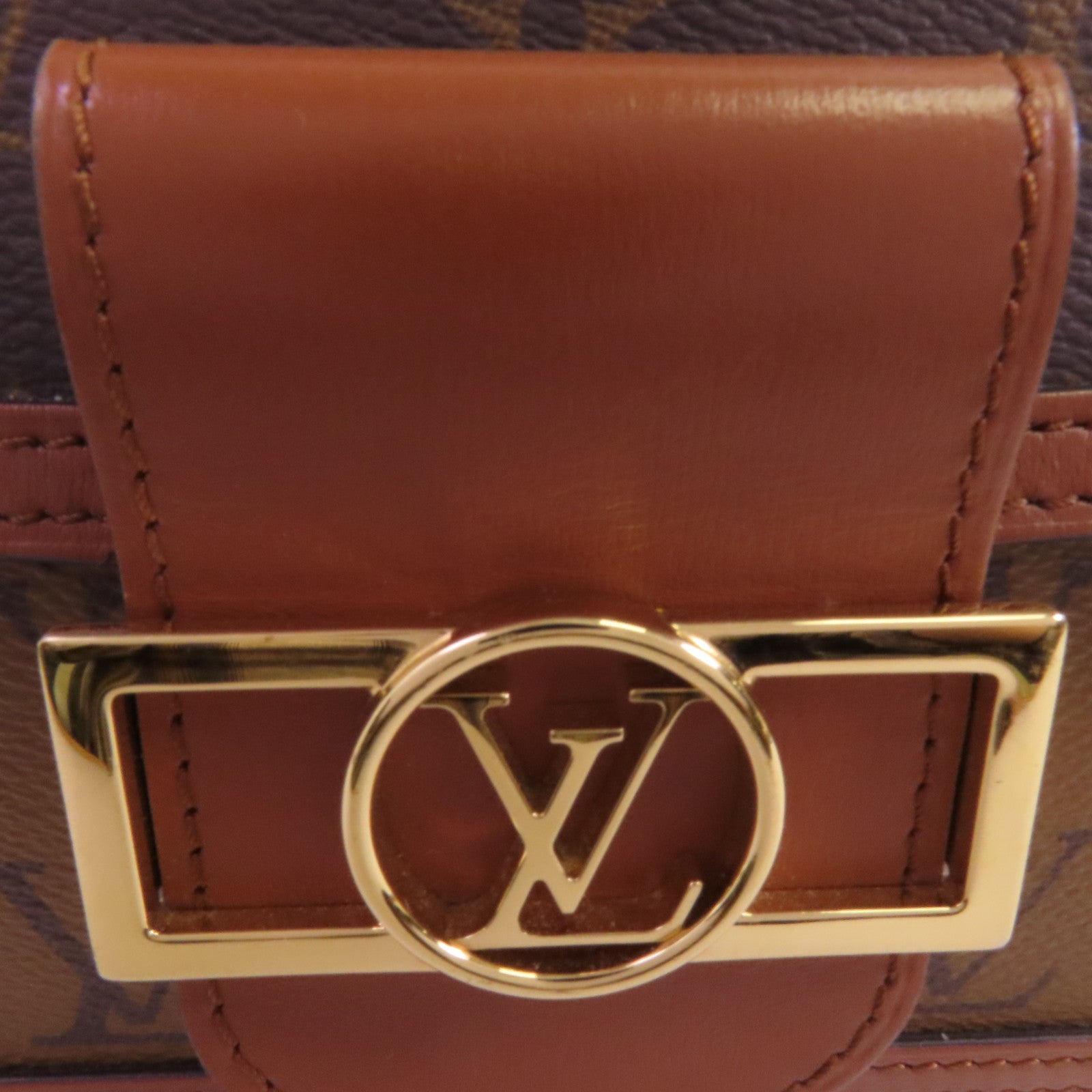 LOUIS VUITTON Monogram Reverse Mini Dauphine金扣肩背袋