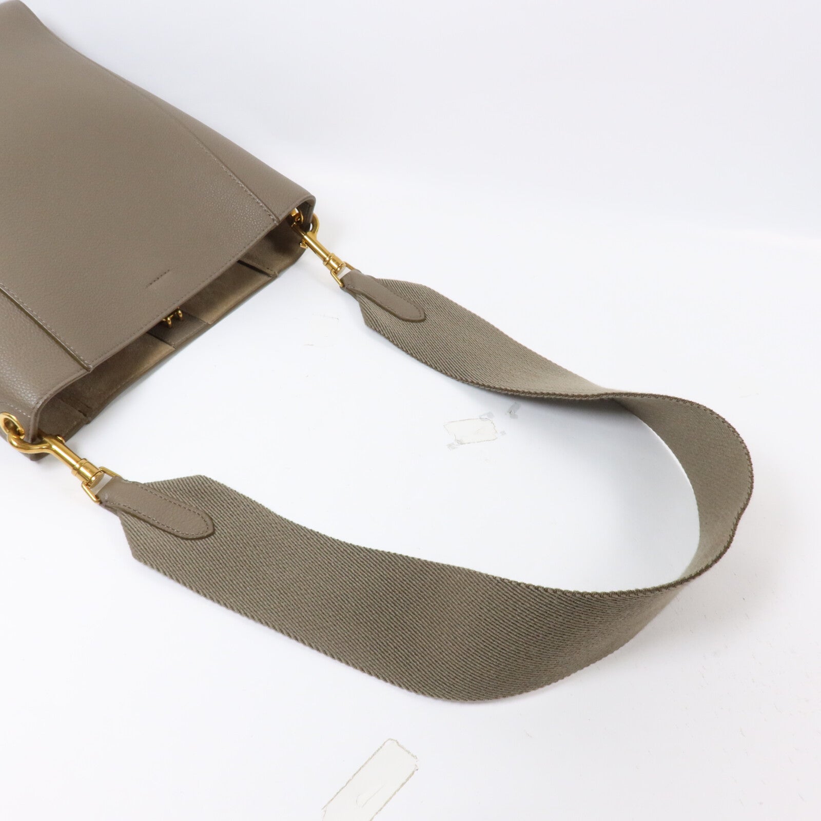 CELINE 牛皮皮革Sangle Bucket Small肩背袋