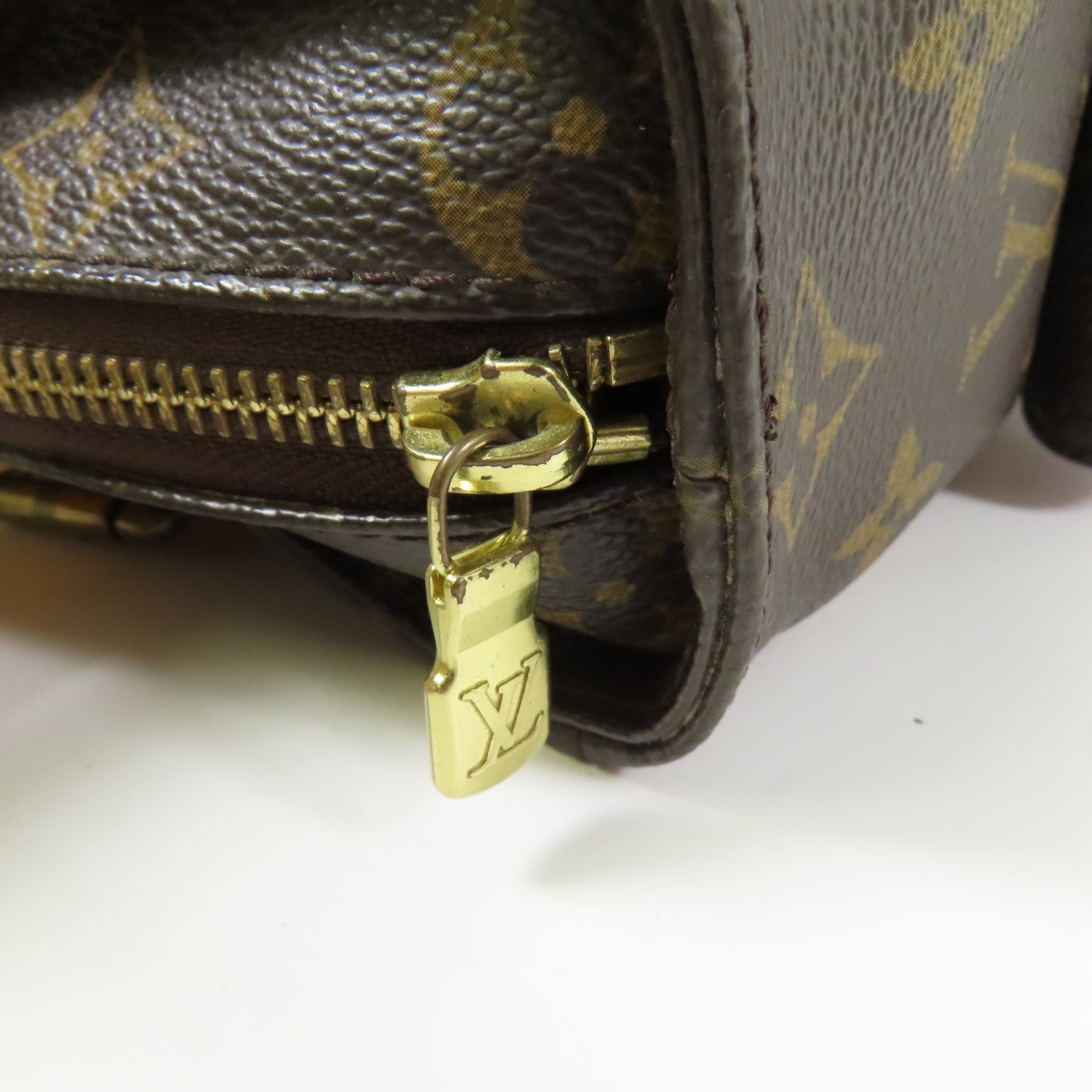 LOUIS VUITTON Monogram Multipli Cite金扣肩背袋