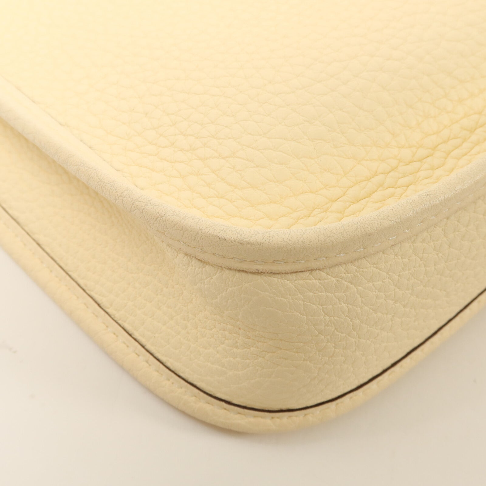 HERMES Clemence皮革Evelyne TPM肩背袋Nata/Blanc