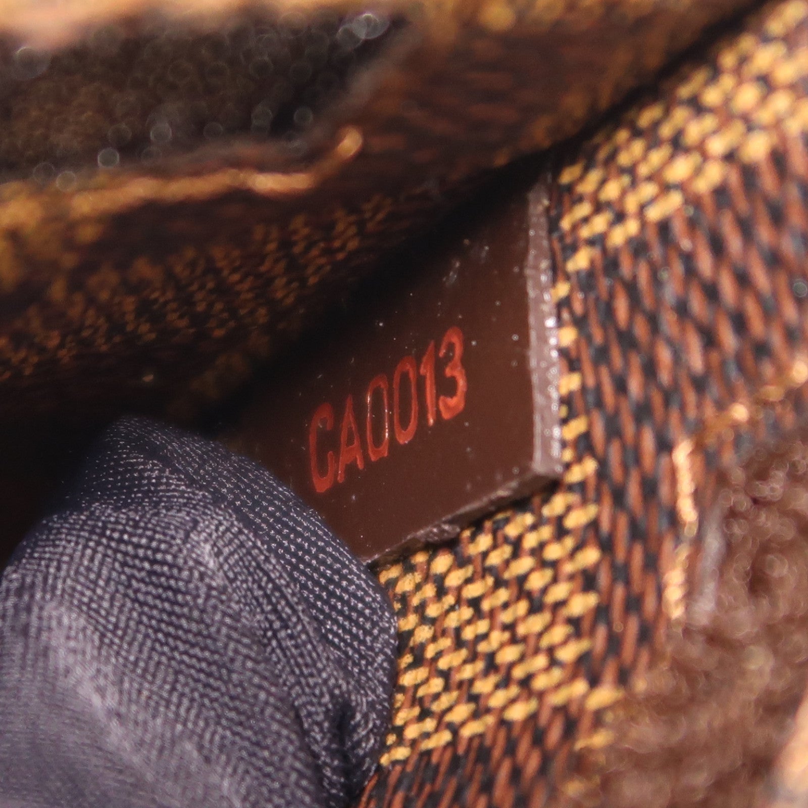 LOUIS VUITTON Damier Geronimos金扣腰包