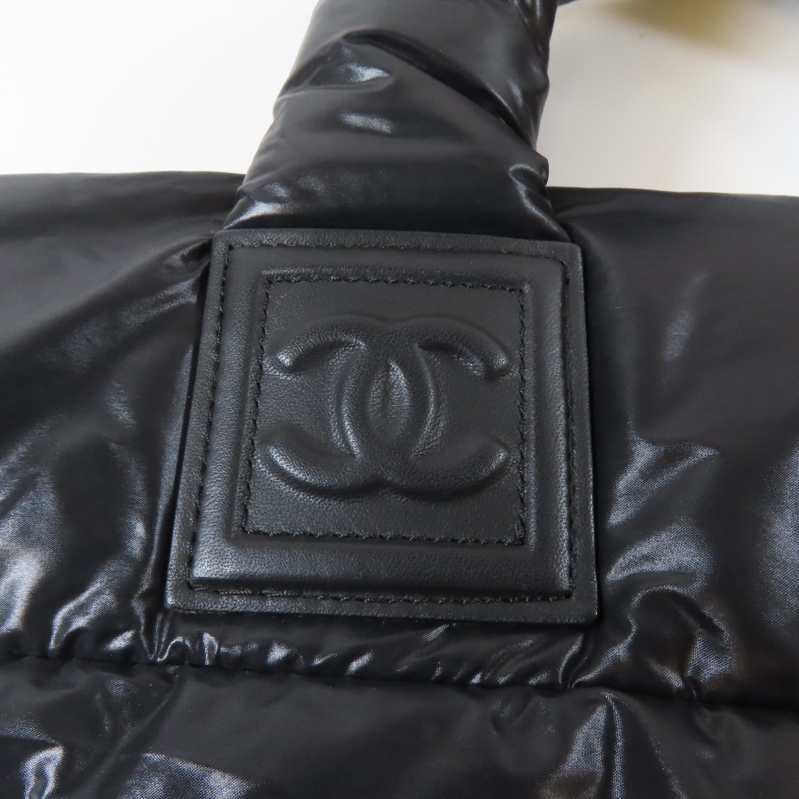 CHANEL 尼龍Cocoon Jumbo銀扣手挽袋黑色