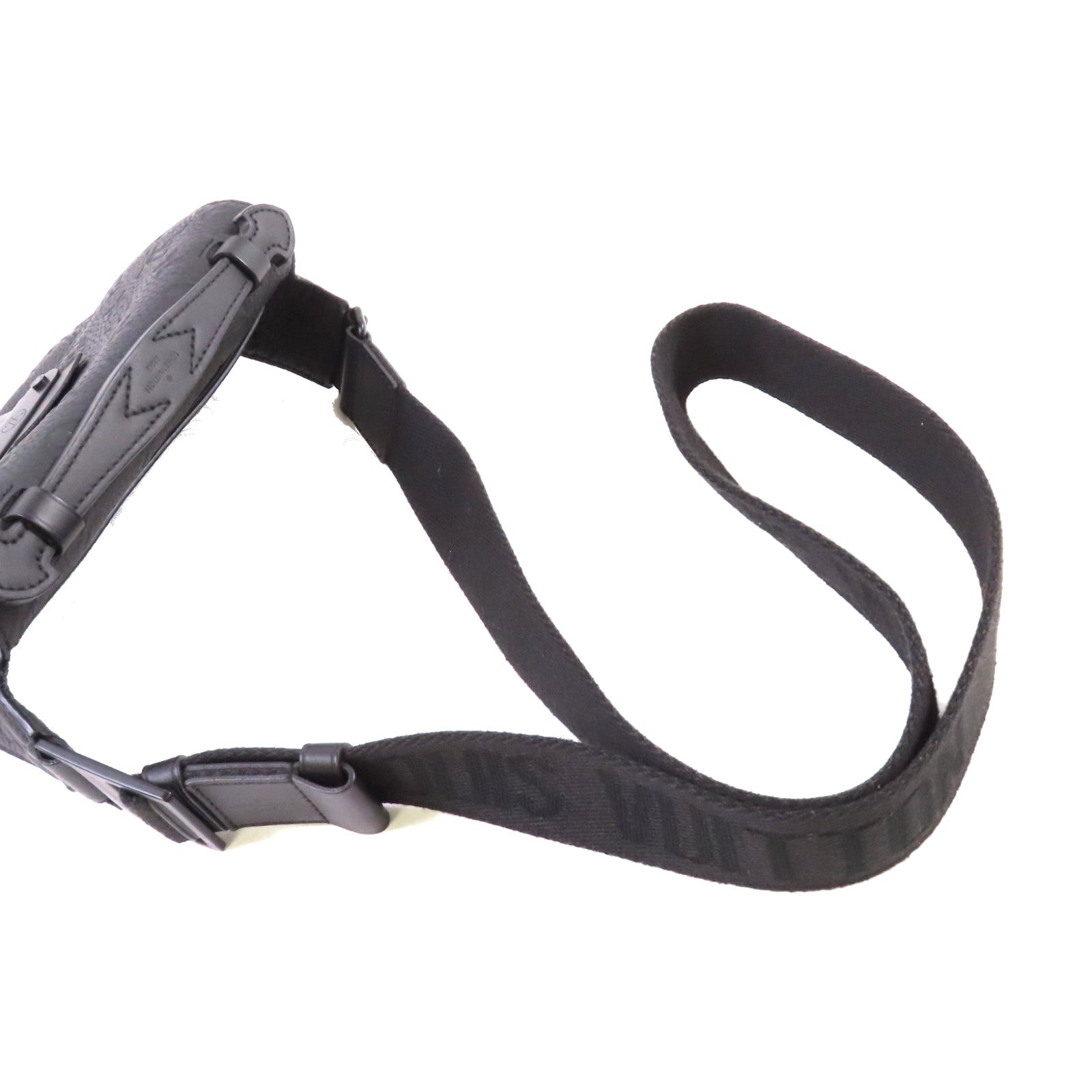 LOUIS VUITTON Monogram Taurillon S Lock Sling Bag肩背袋黑色