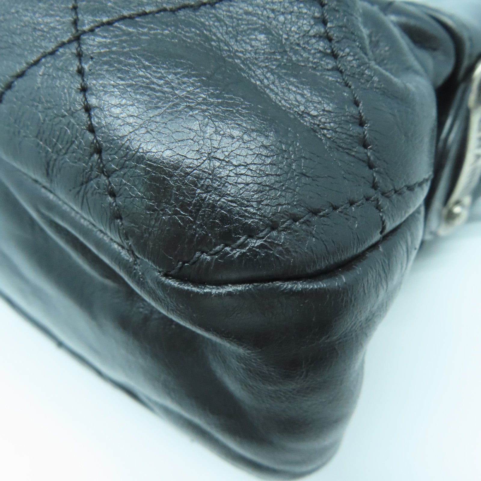CHANEL **【激減優惠】菱格牛皮皮革Shoulder Bag銀扣肩背袋黑色
