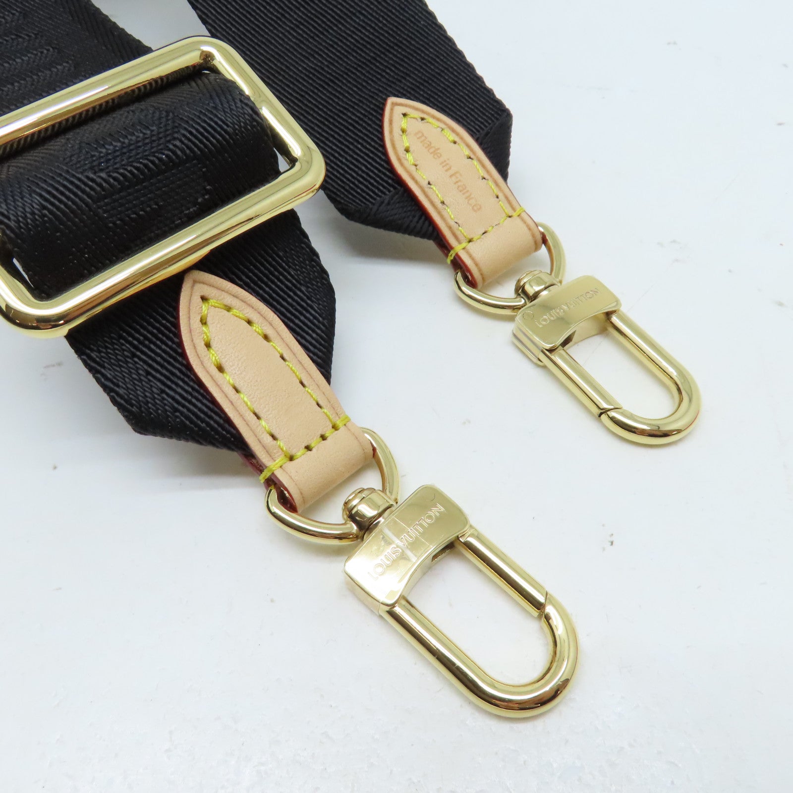 LOUIS VUITTON Monogram Bandouliere Strap金扣肩背帶黑色