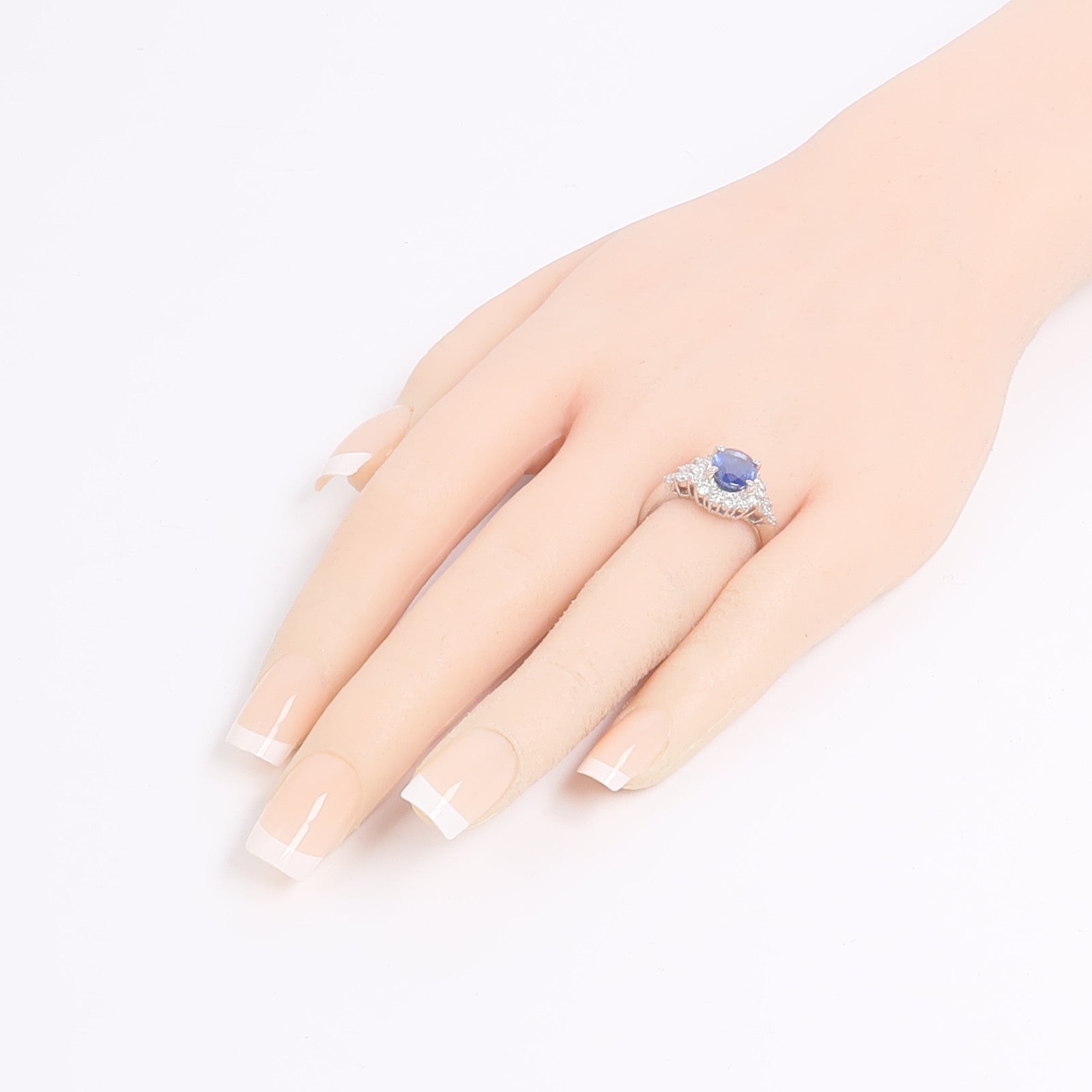 JEWELRY PT900鉑金Sapphire Diamond Ring藍寶石鑽石戒指