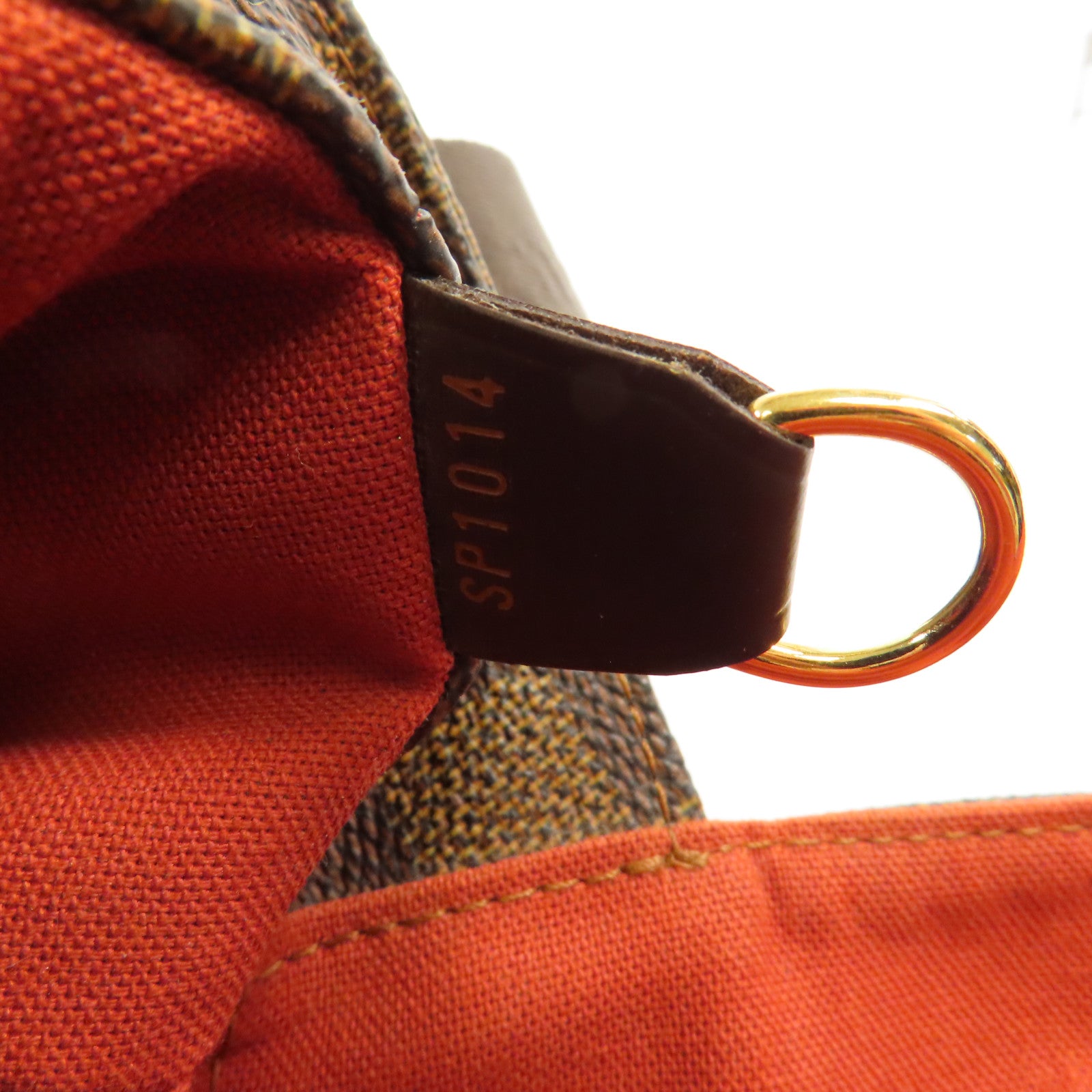 LOUIS VUITTON Damier Bastille金扣肩背袋