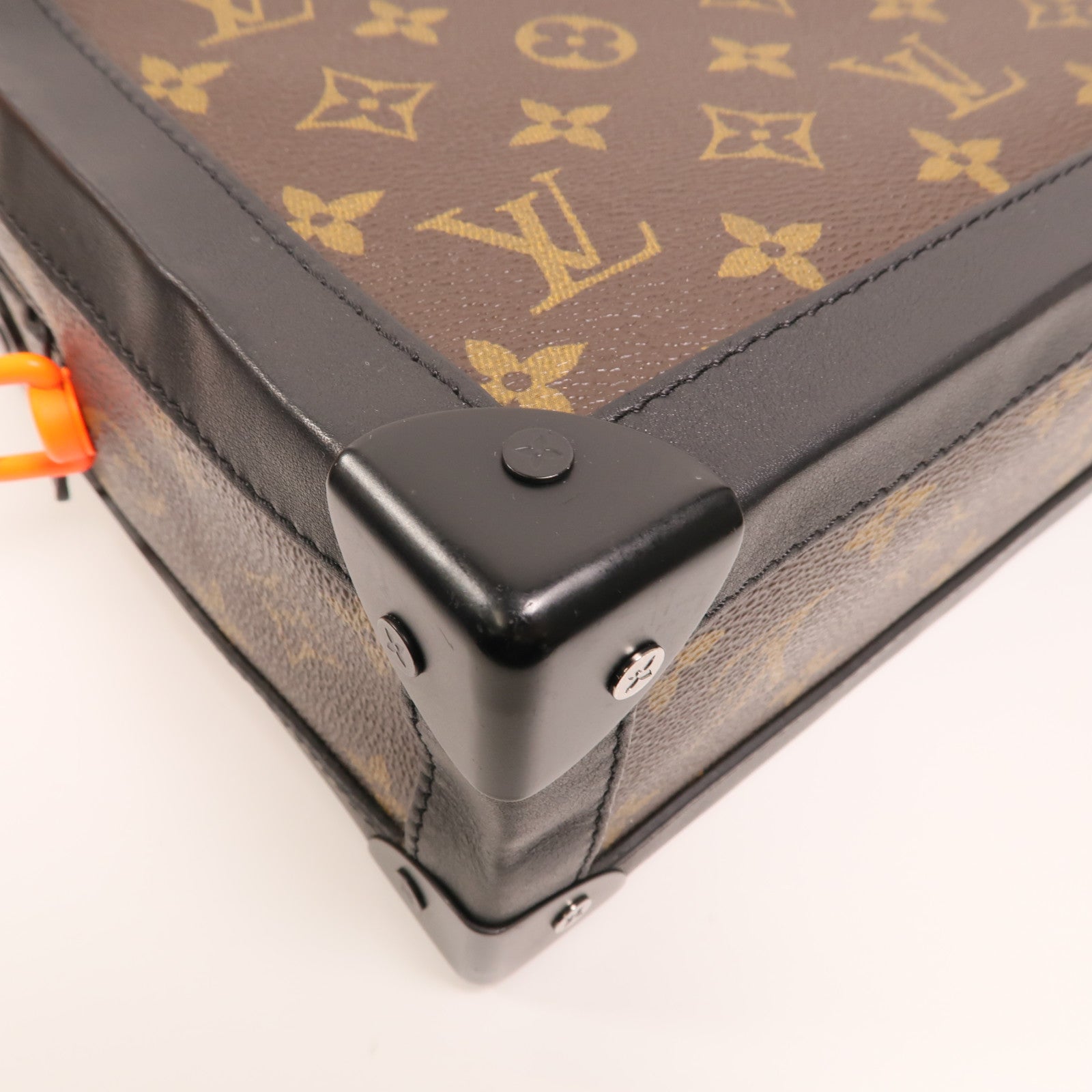 LOUIS VUITTON Monogram Solar Soft Trunk肩背袋