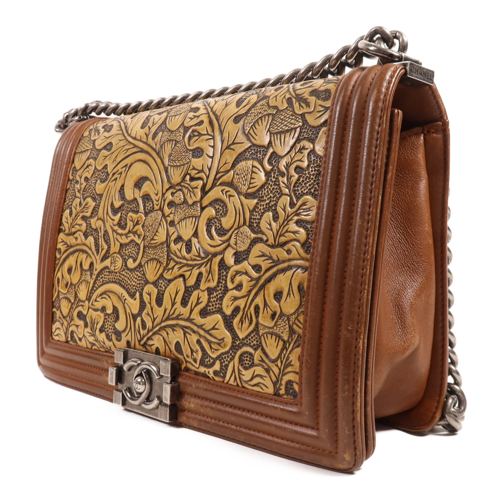 CHANEL 牛皮皮革Seasonal Boy Chanel Large銀扣肩背袋