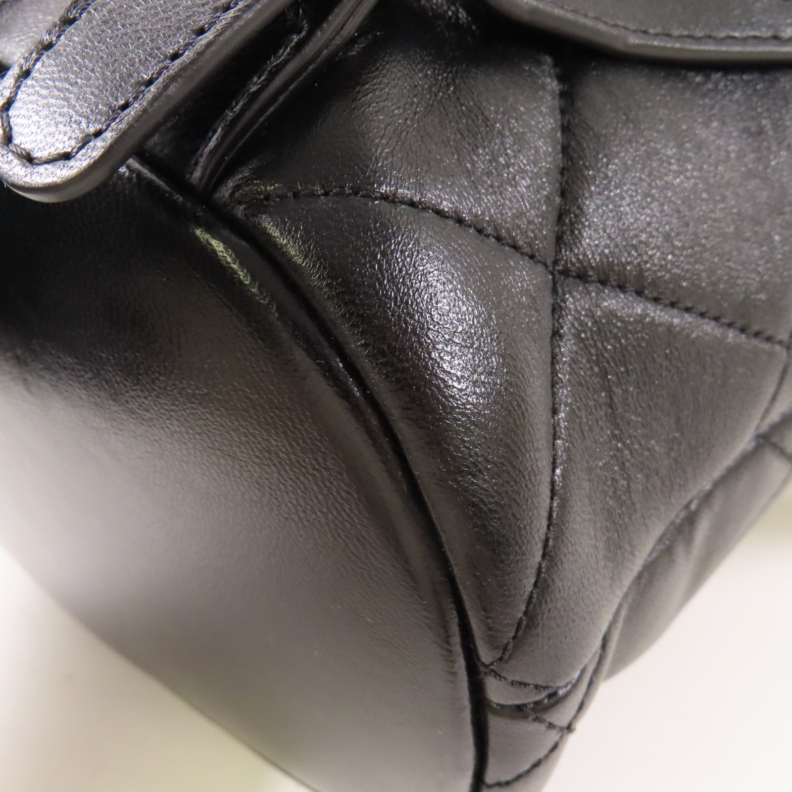 CHANEL 【激減優惠】牛皮皮革Backpack金扣背包