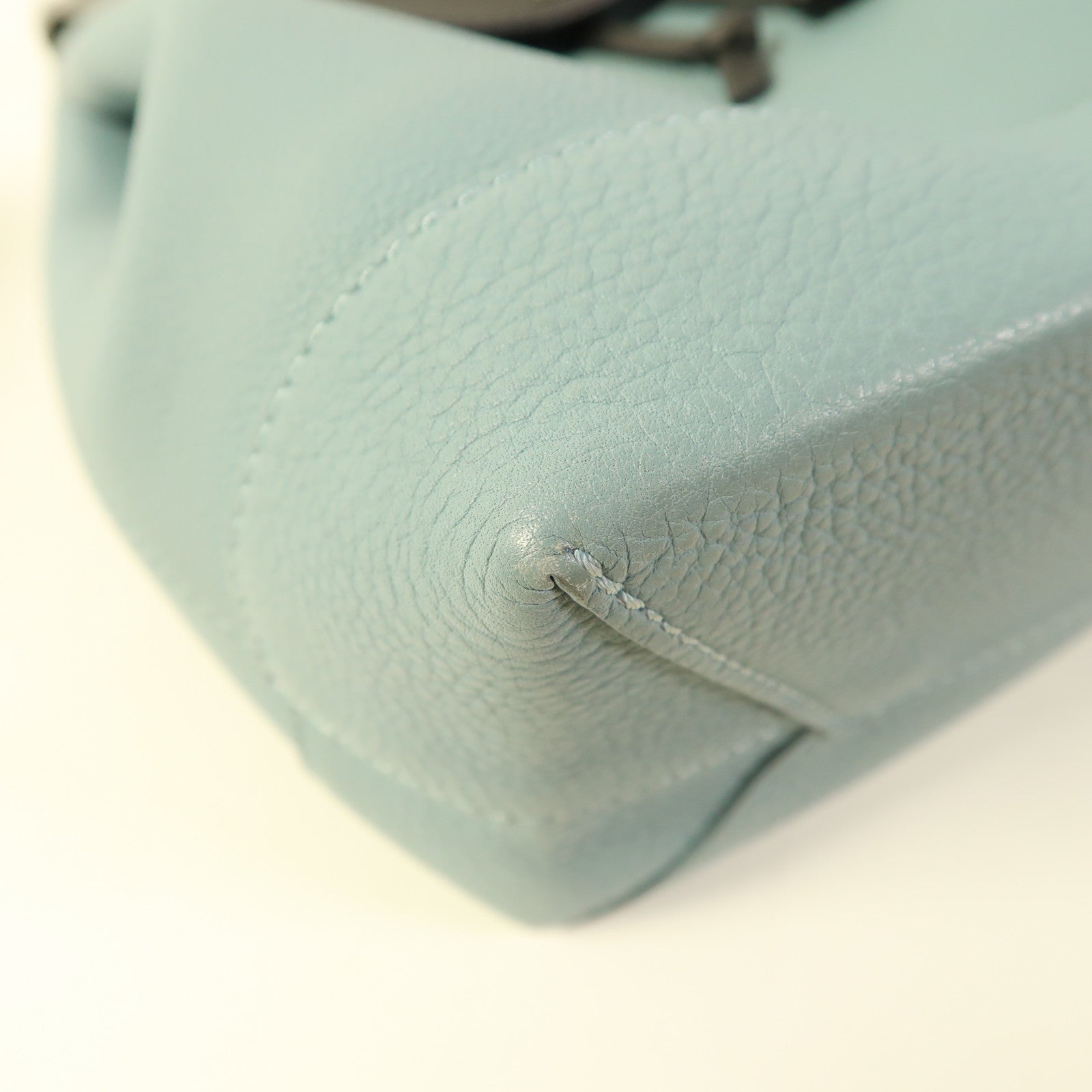 LOUIS VUITTON LV SHW Lockme Backpack Rucksack Calfskin Leather Blue Black