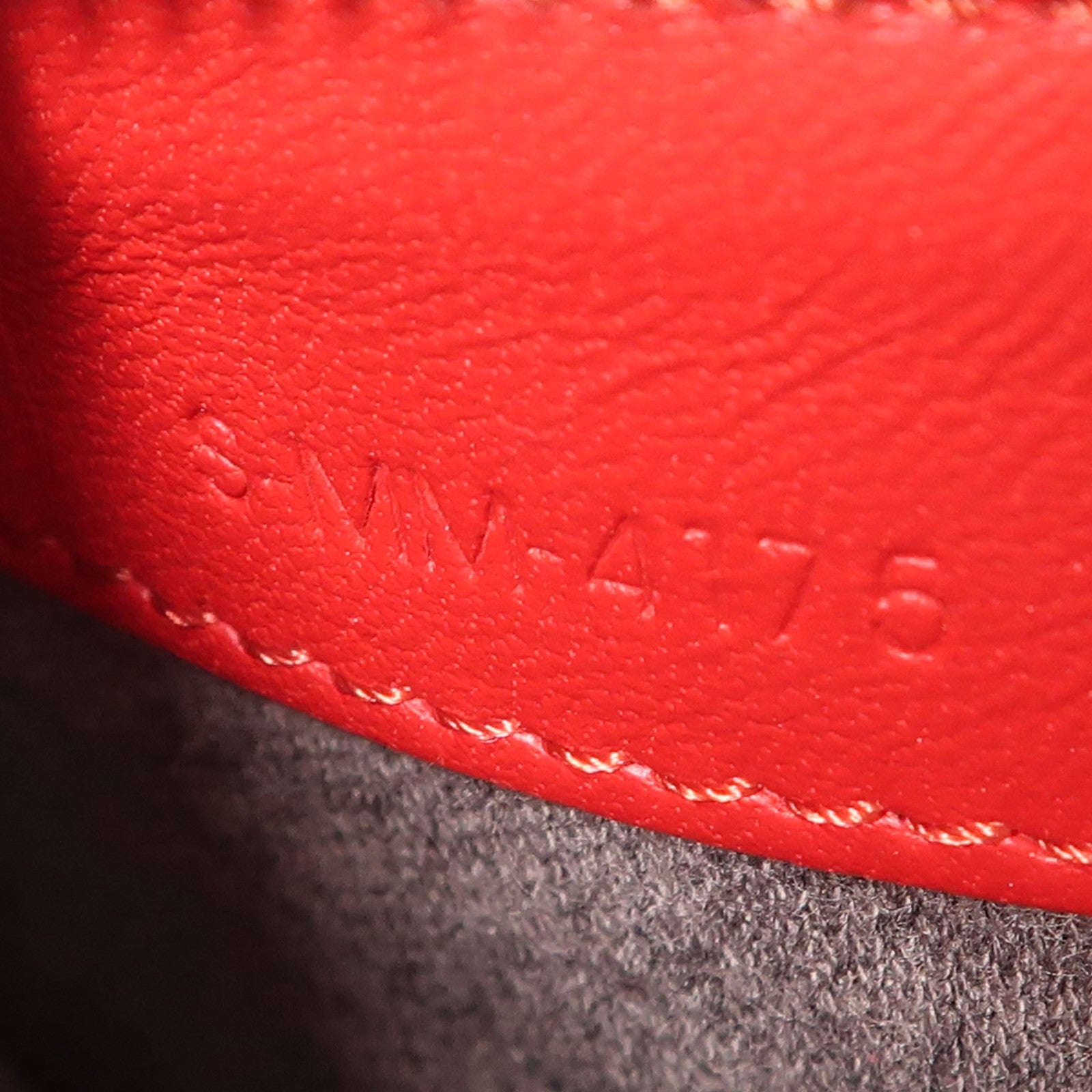 CELINE 【激減優惠】羊皮皮革Trio金扣肩背袋