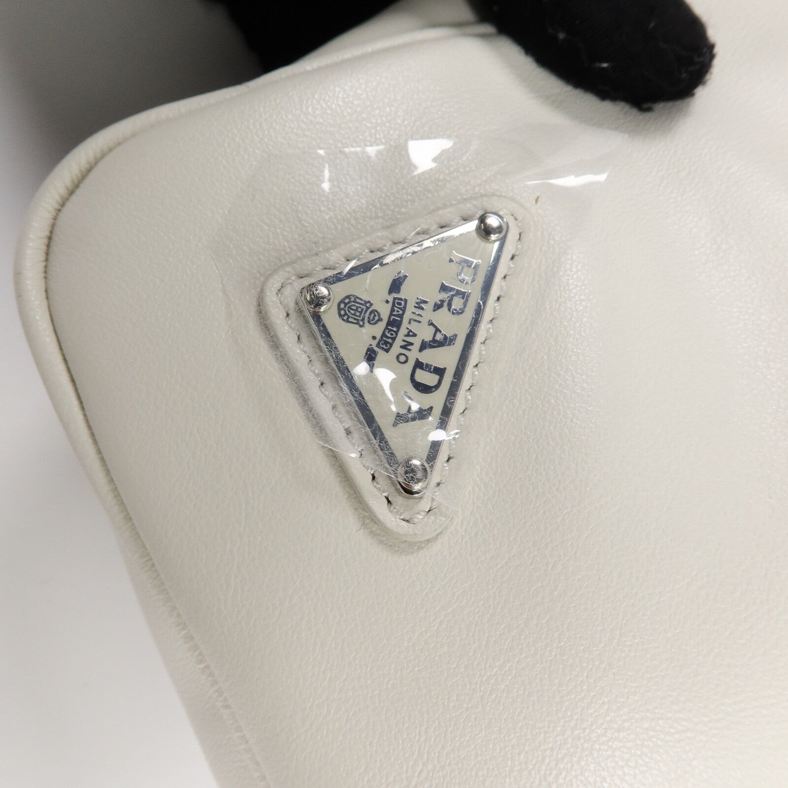 PRADA 牛皮皮革Triangle肩背袋