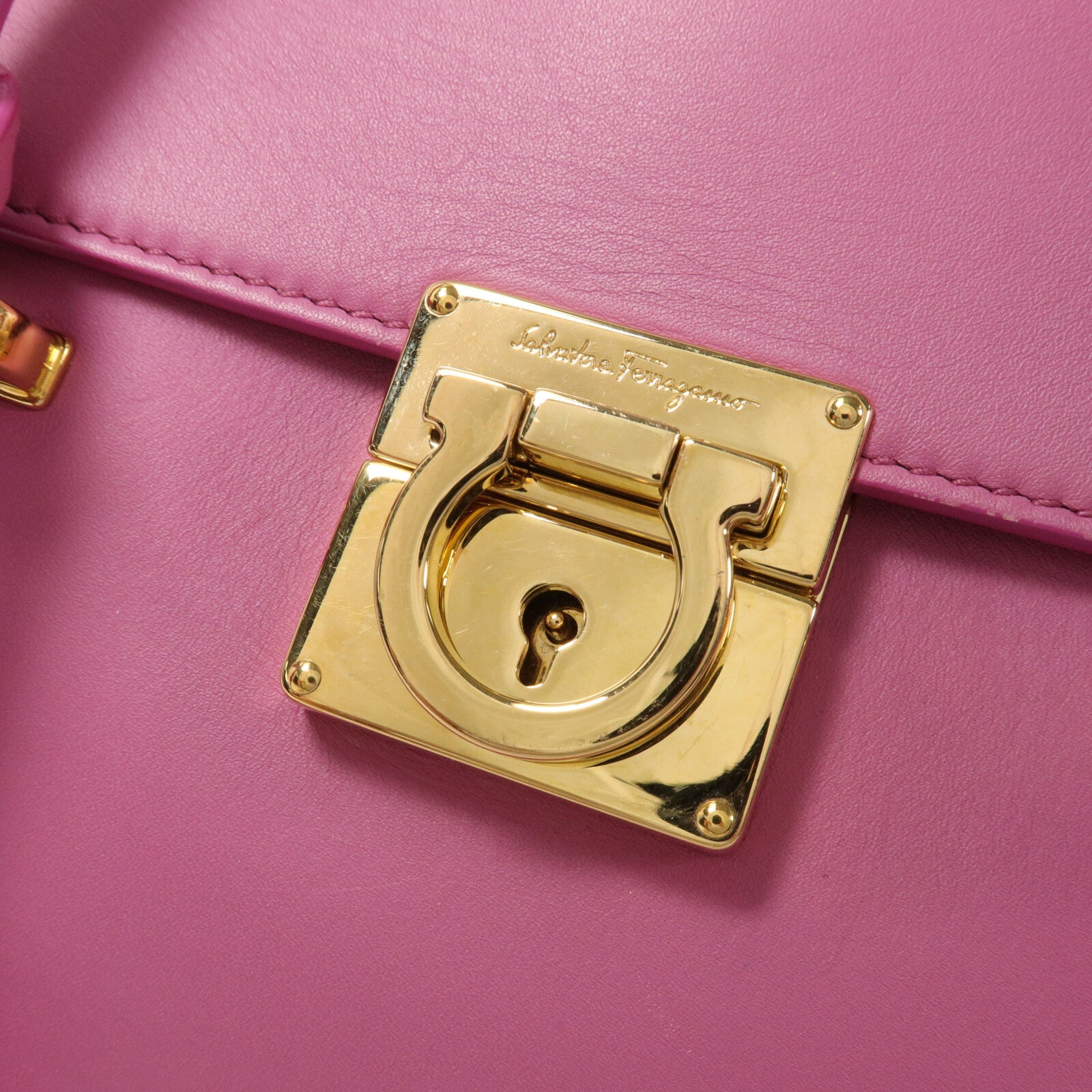 Salvatore Ferragamo 牛皮皮革Shoulder Bag手挽肩背兩用袋